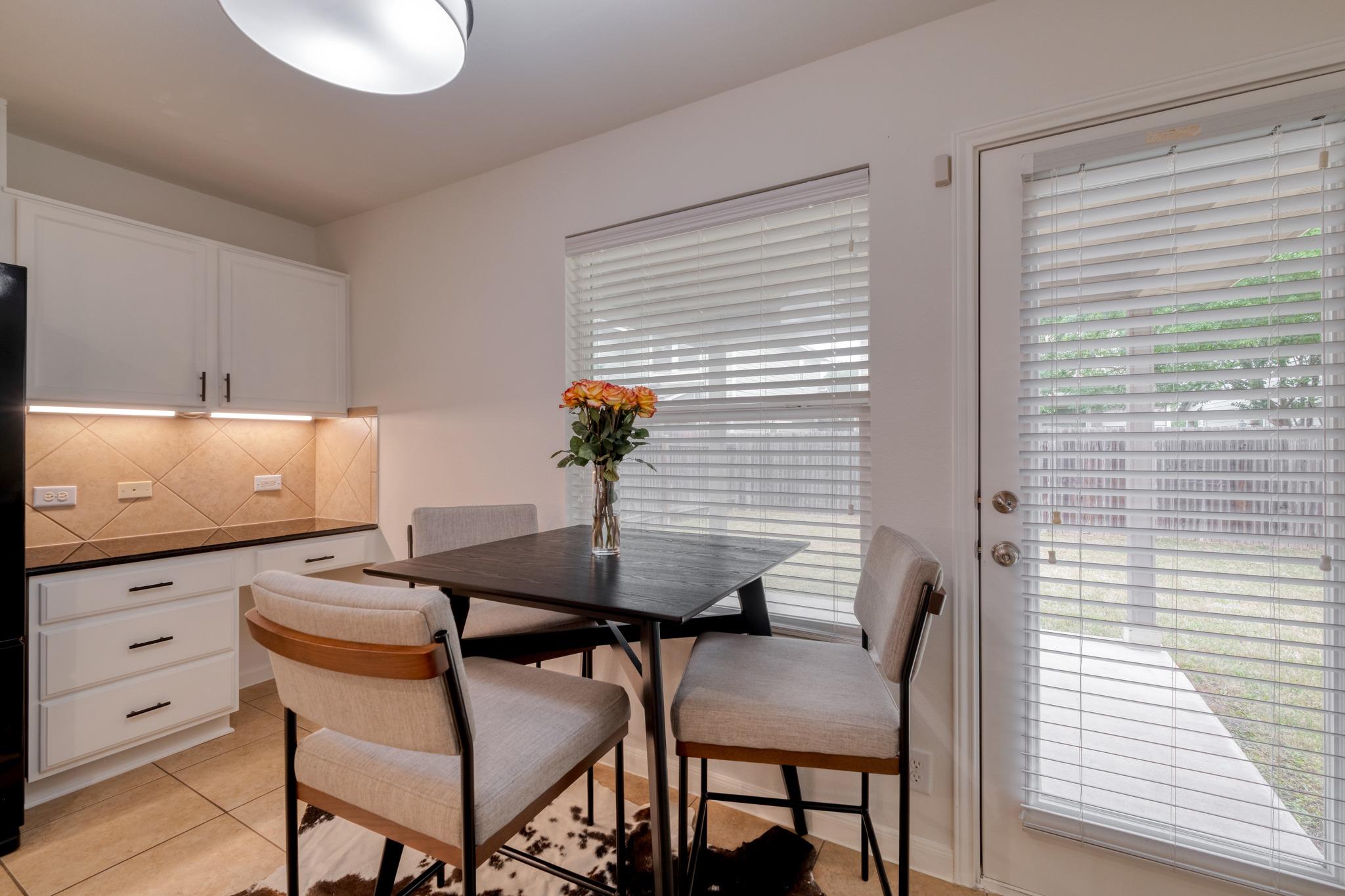 8525 White Ibis Dr # 341, Austin, TX 78729