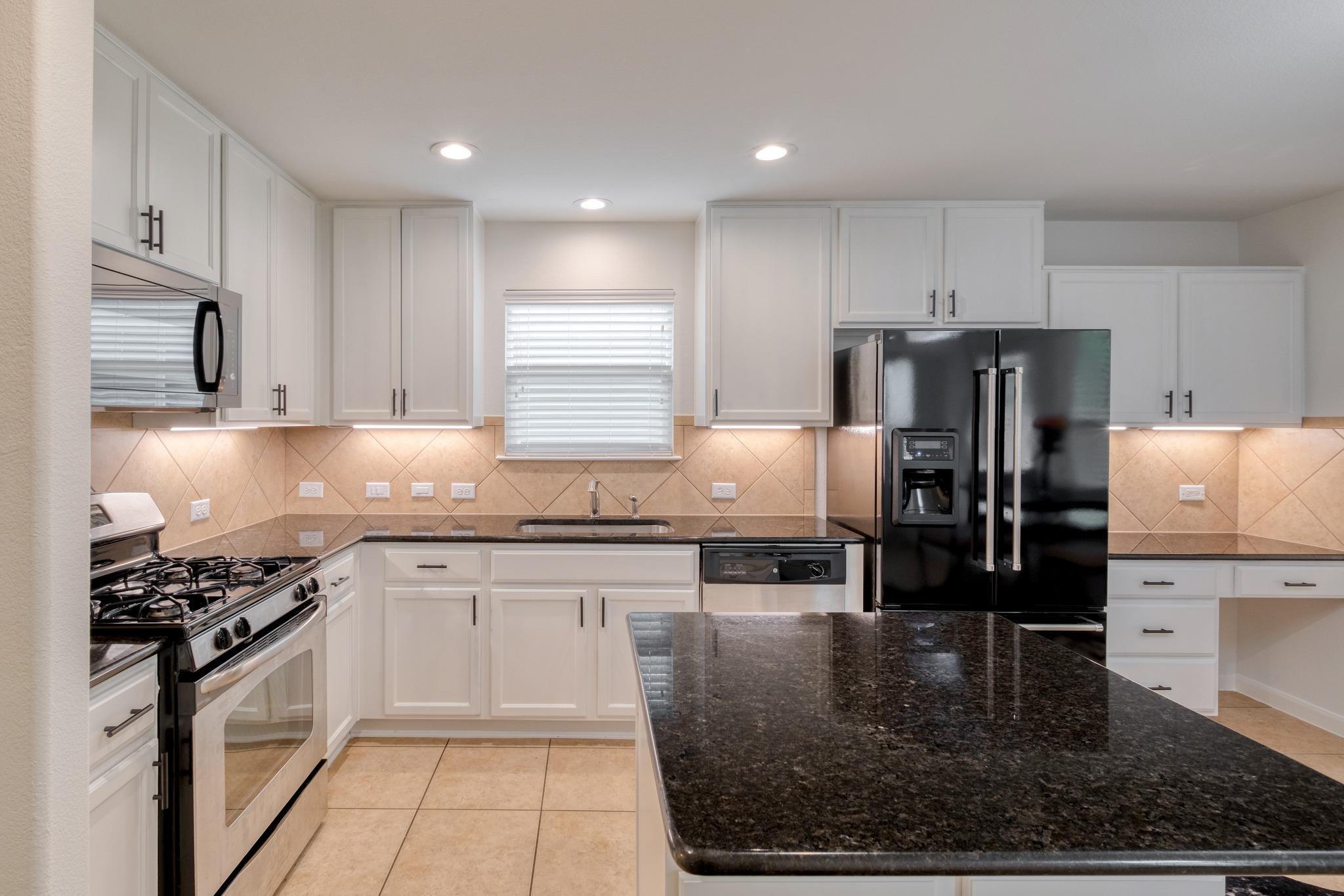 8525 White Ibis Dr # 341, Austin, TX 78729