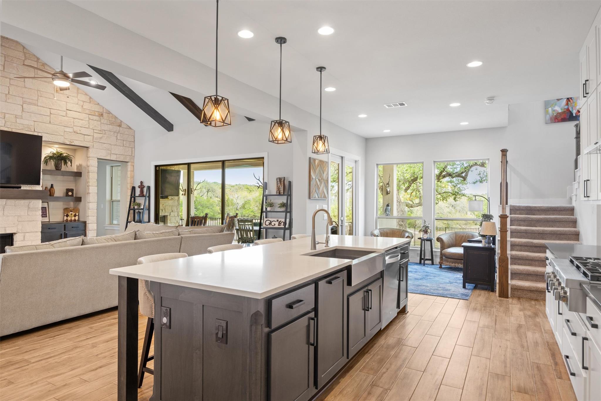 2009 NATURE VIEW LOOP, Driftwood, TX 78619