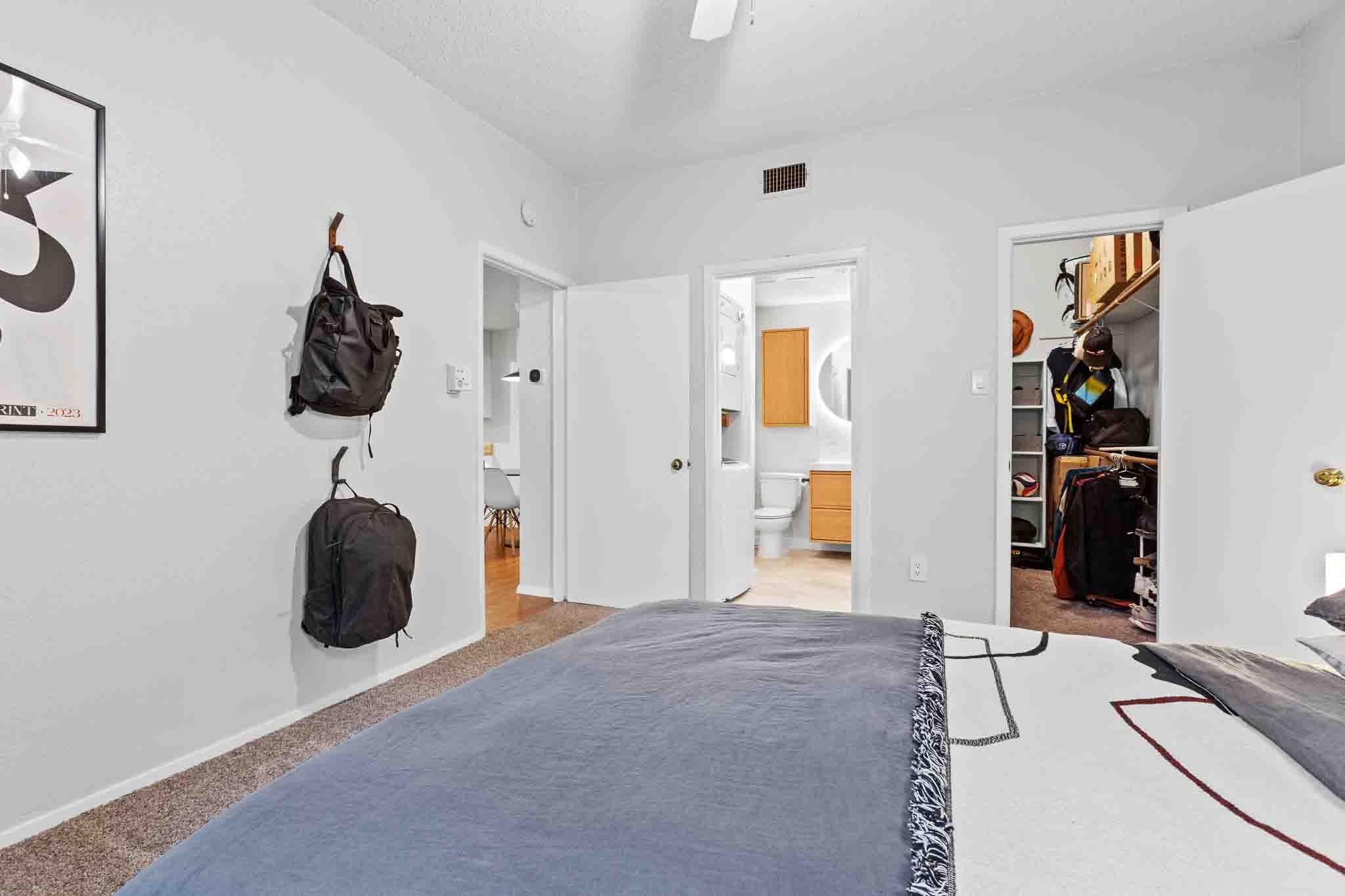 114 E 31st St # 207, Austin, TX 78705