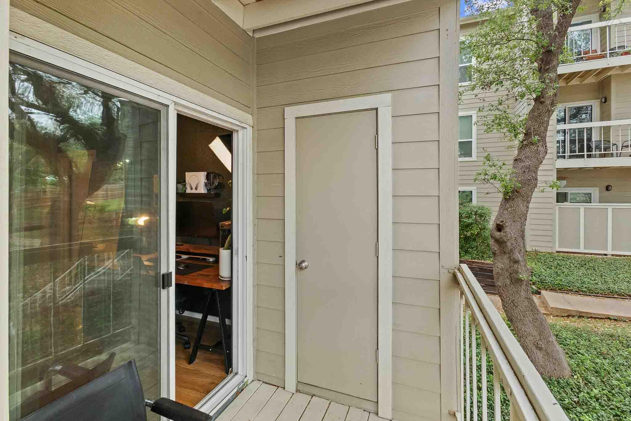 114 E 31st St # 207, Austin, TX 78705