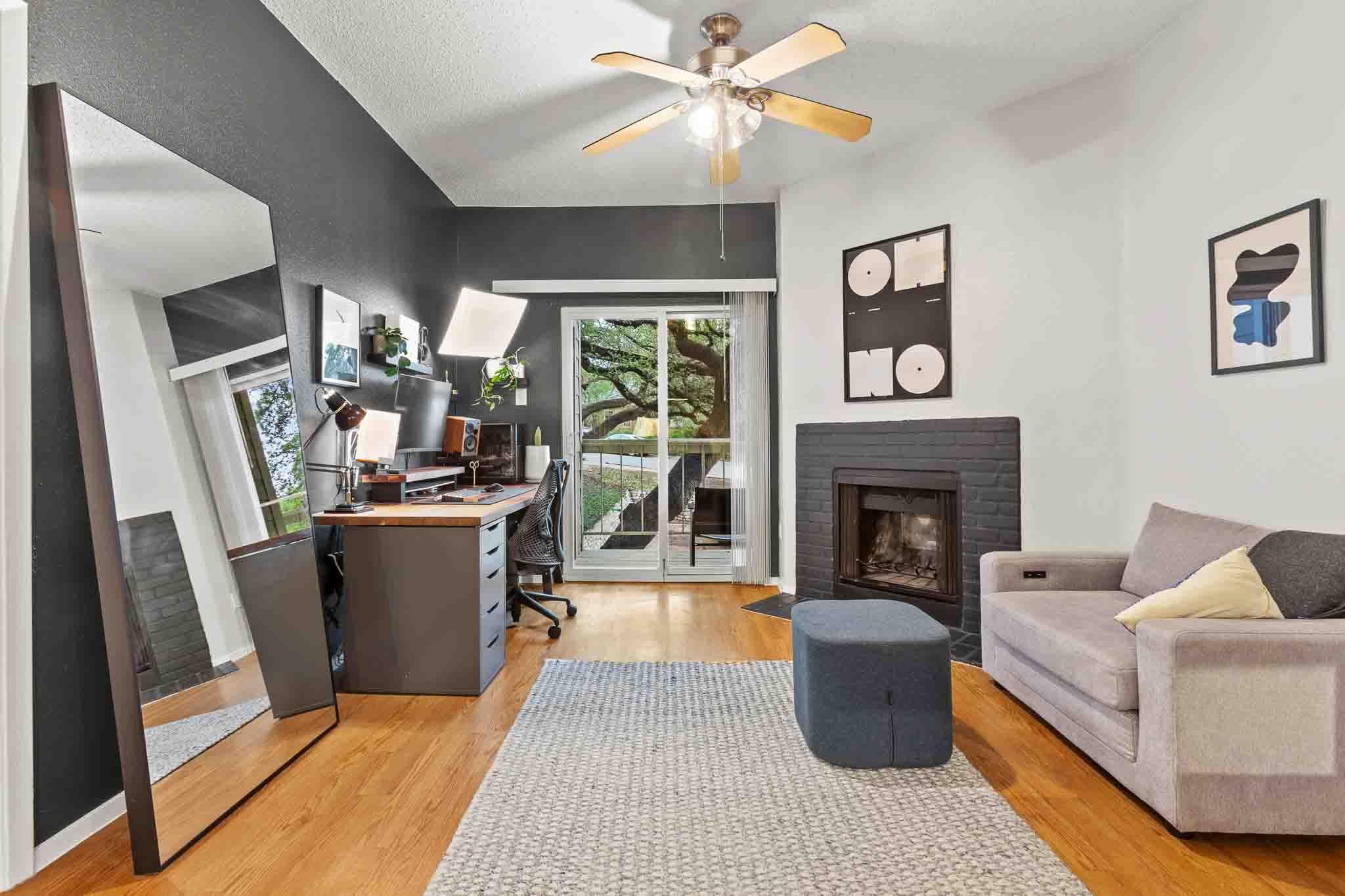 114 E 31st St # 207, Austin, TX 78705