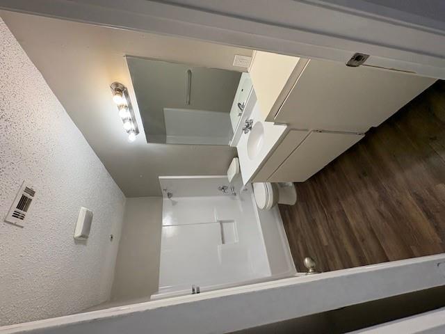 5303 Saint Georges Grn # D, Austin, TX 78745