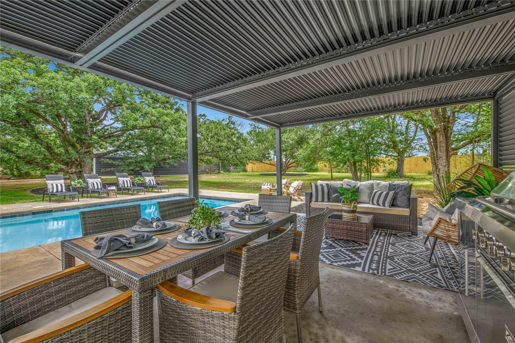 743 S Rosemary Dr, Bryan, TX 77802