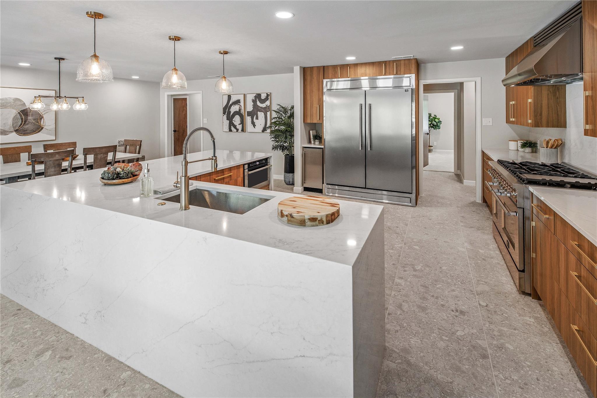 743 S Rosemary Dr, Bryan, TX 77802