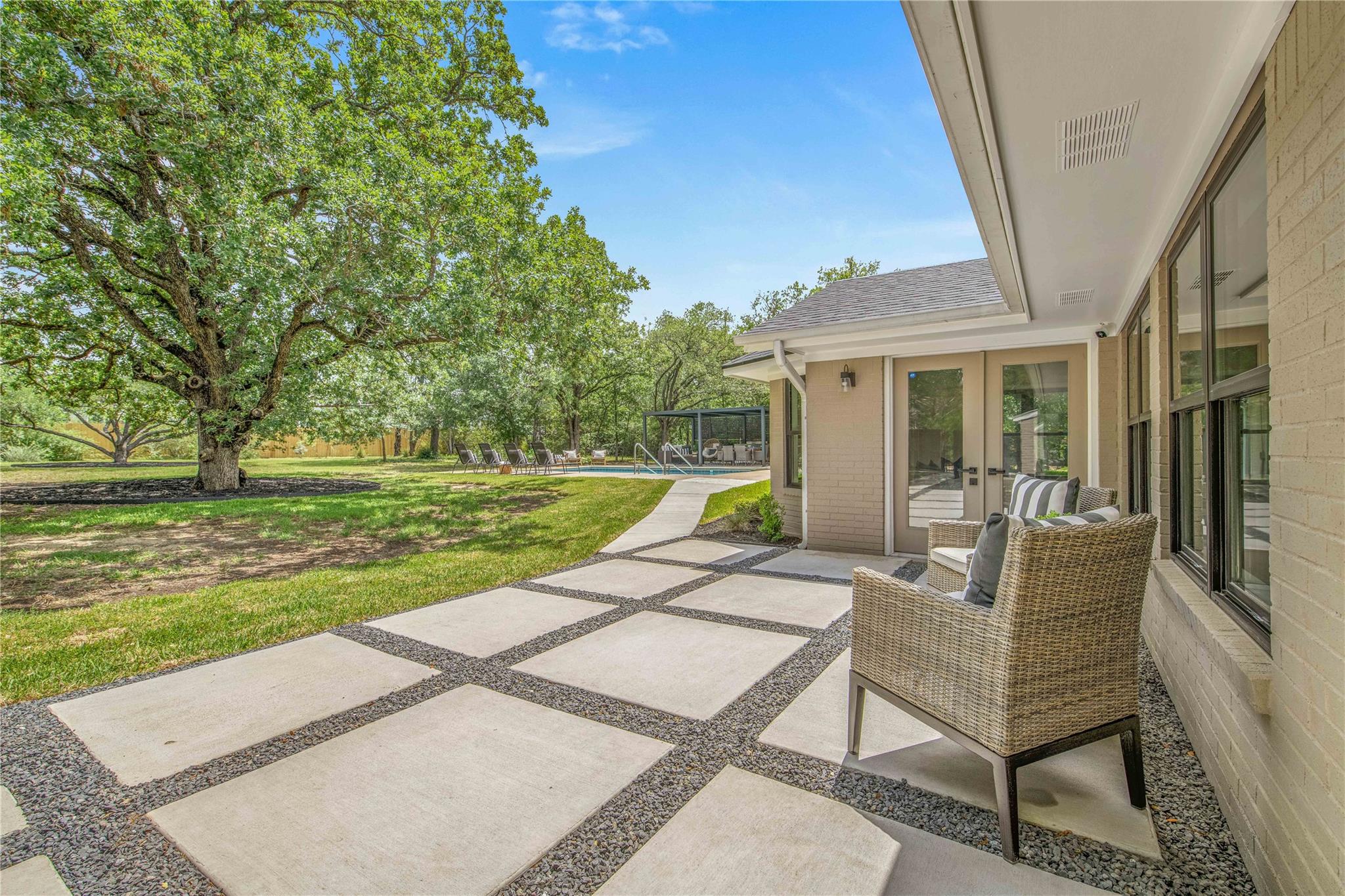 743 S Rosemary Dr, Bryan, TX 77802