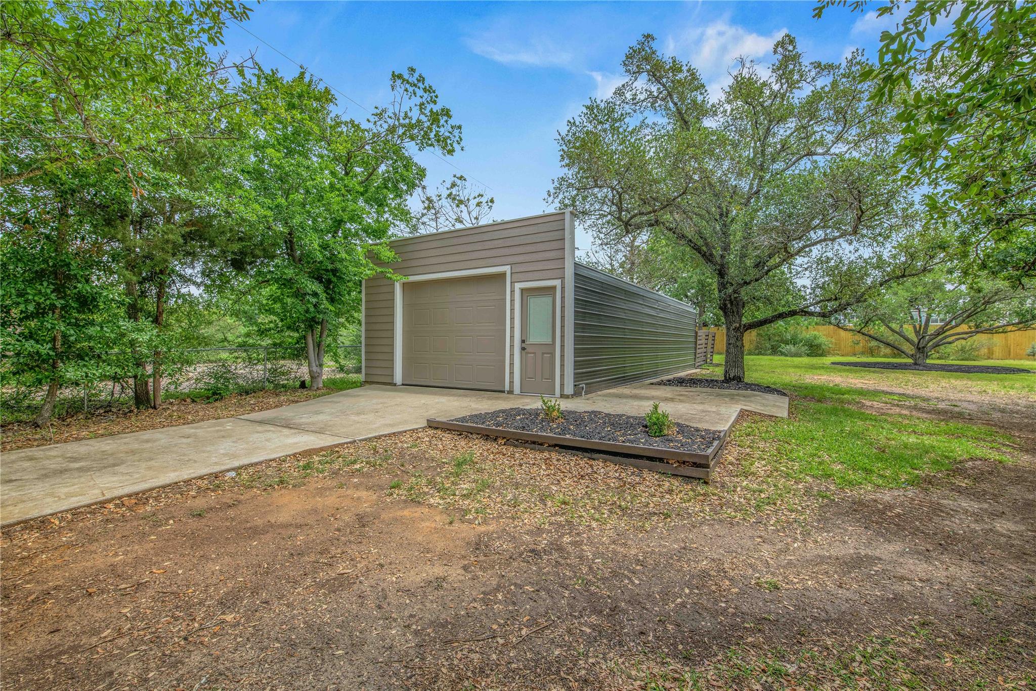 743 S Rosemary Dr, Bryan, TX 77802