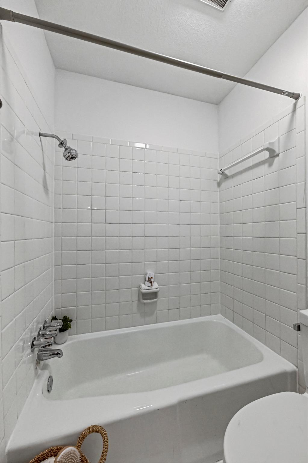 5613 Jacaranda Dr, Austin, TX 78744