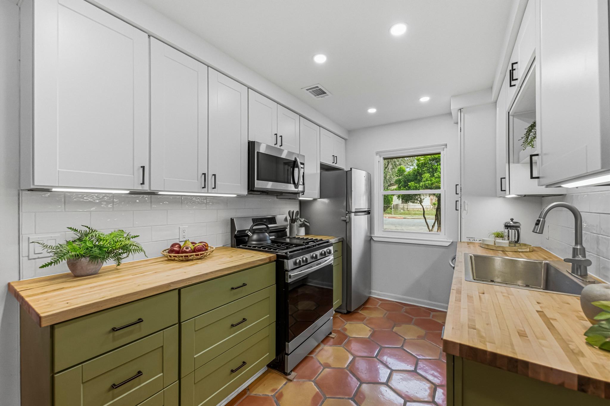 5613 Jacaranda Dr, Austin, TX 78744