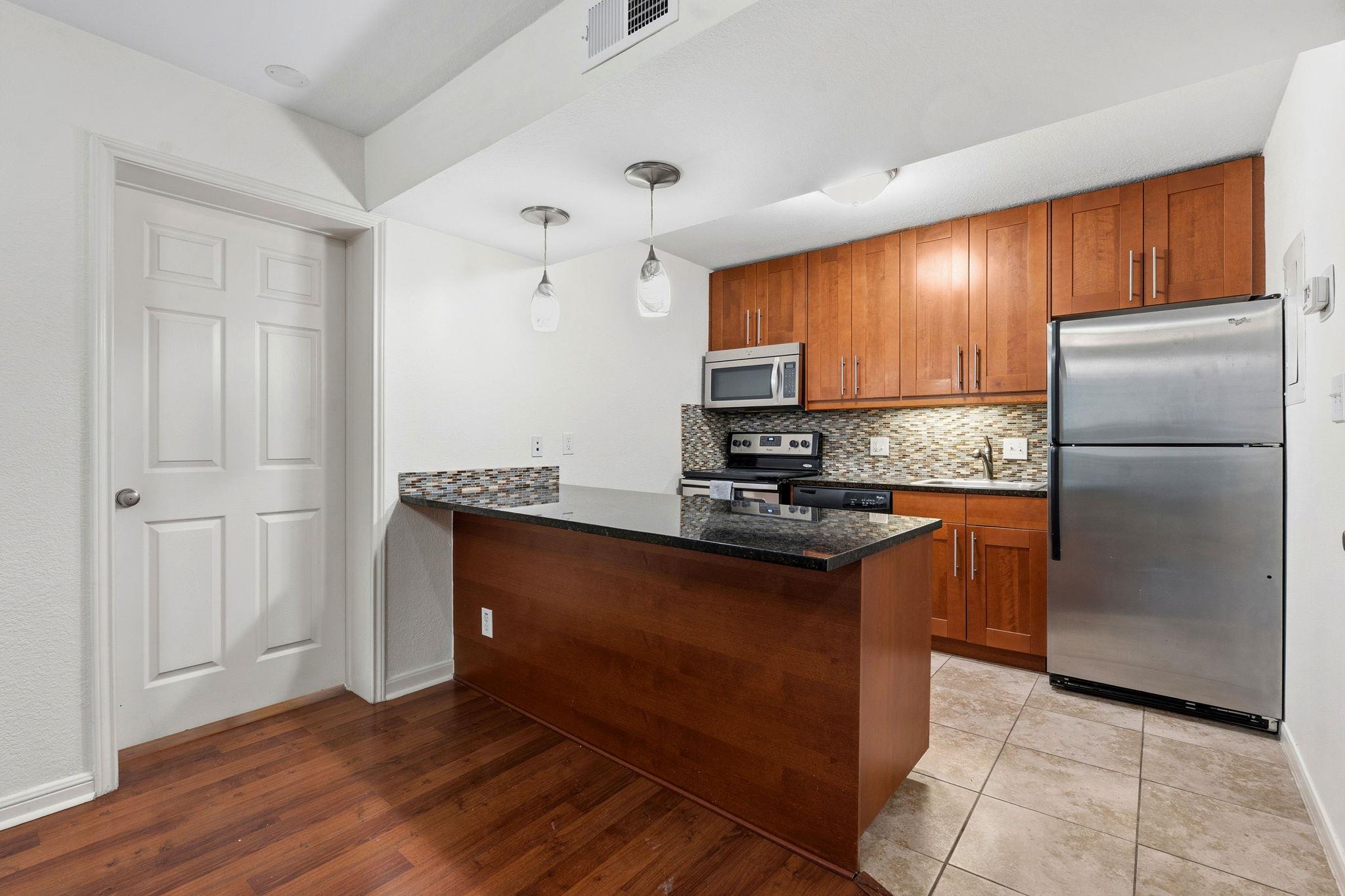 7685 Northcross Dr # 1121, Austin, TX 78757