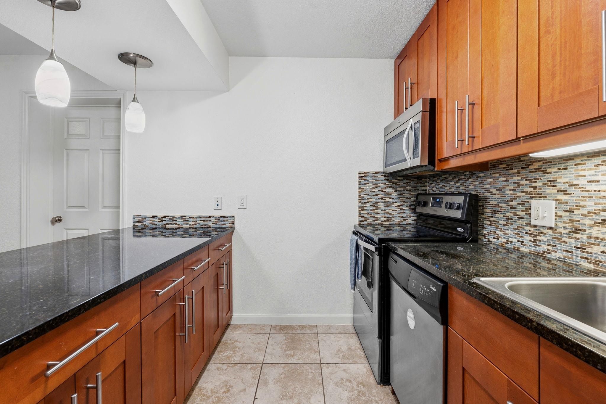 7685 Northcross Dr # 1121, Austin, TX 78757