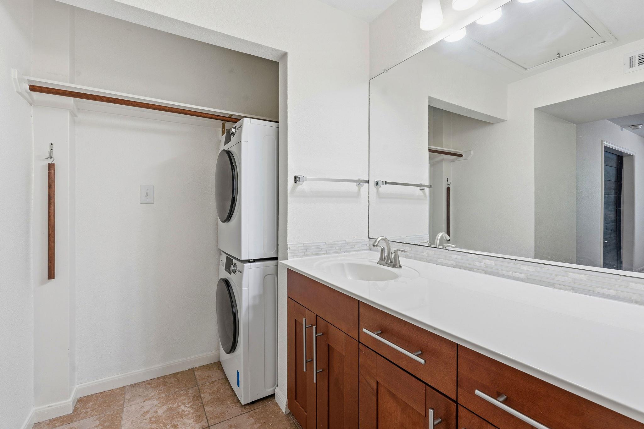 7685 Northcross Dr # 1121, Austin, TX 78757