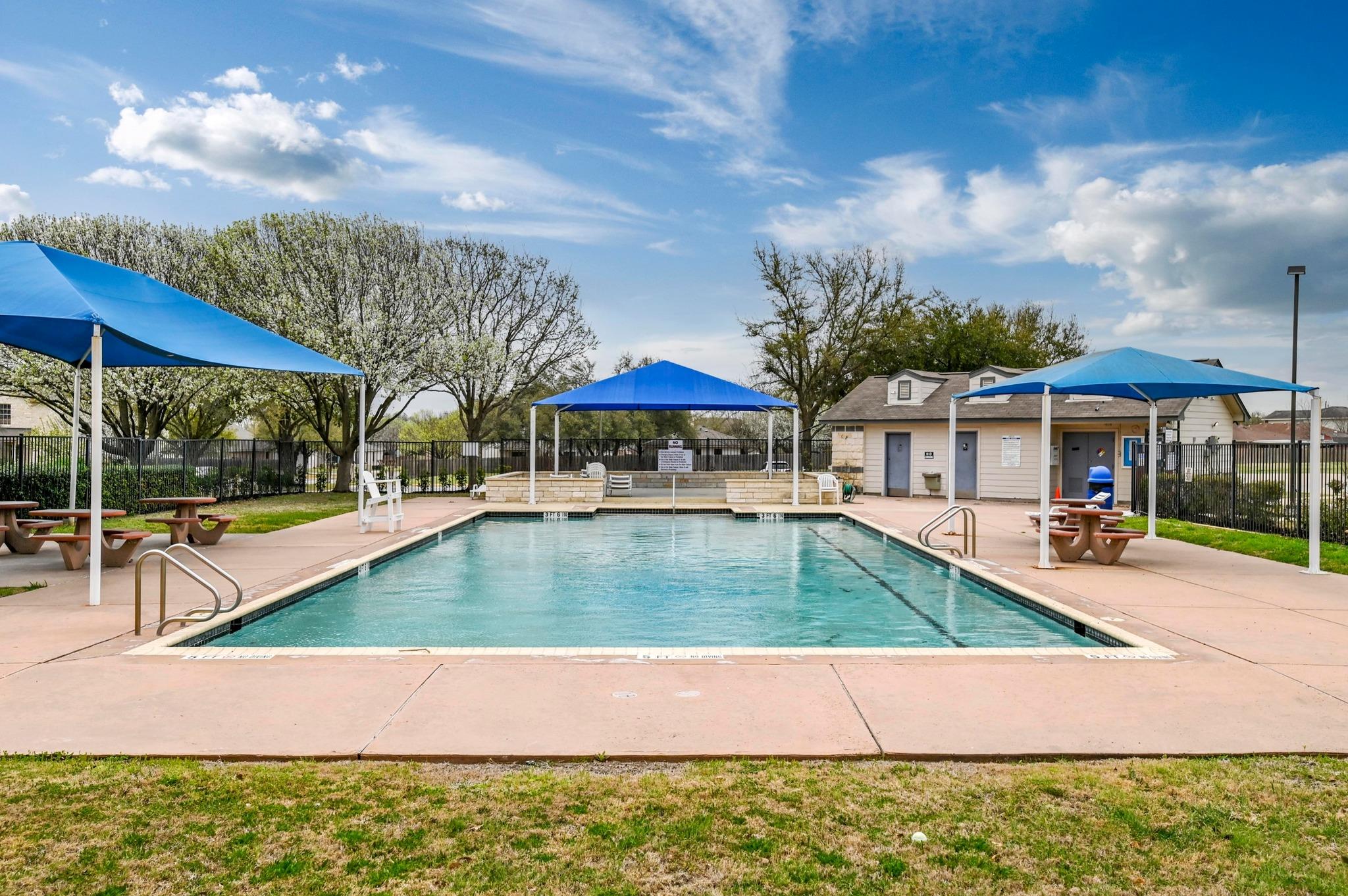 105 Stanford Dr, Leander, TX 78641