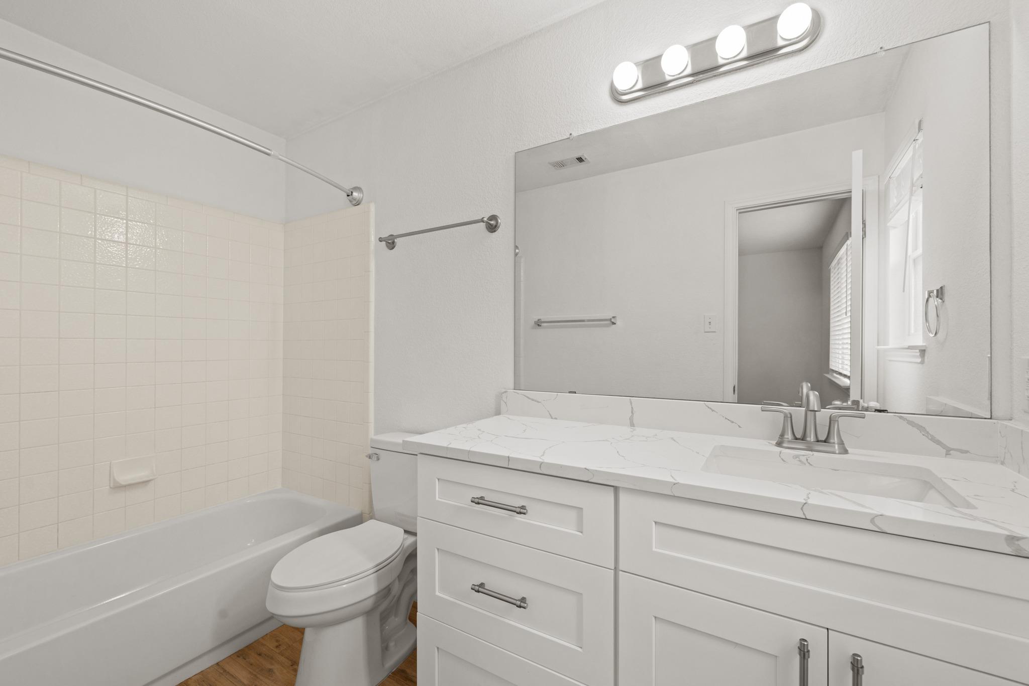 105 Stanford Dr, Leander, TX 78641