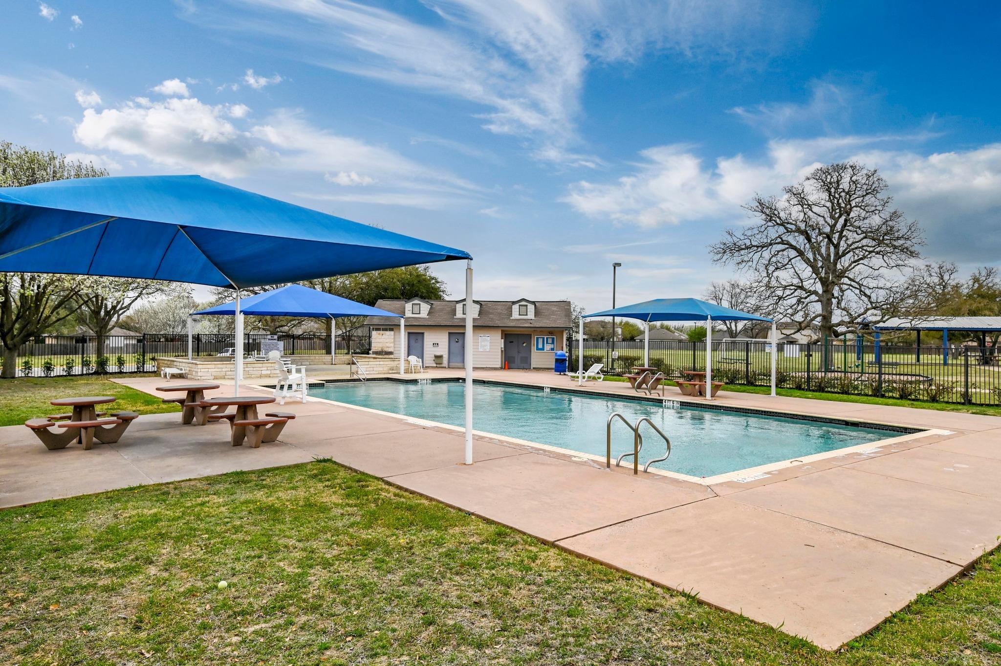 105 Stanford Dr, Leander, TX 78641