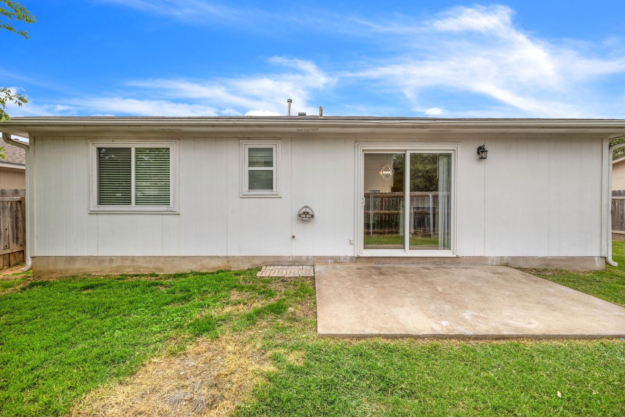 105 Stanford Dr, Leander, TX 78641