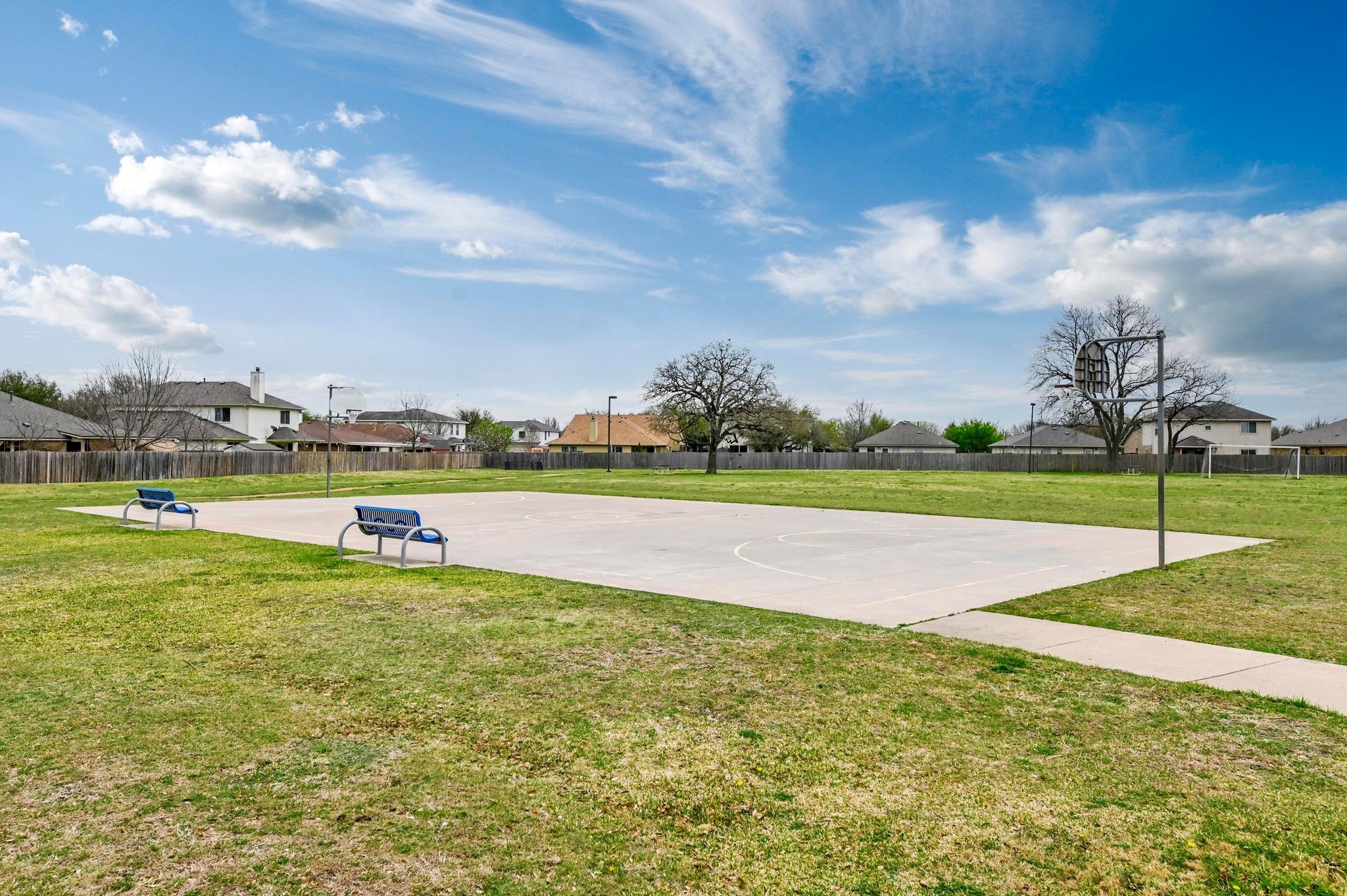 105 Stanford Dr, Leander, TX 78641