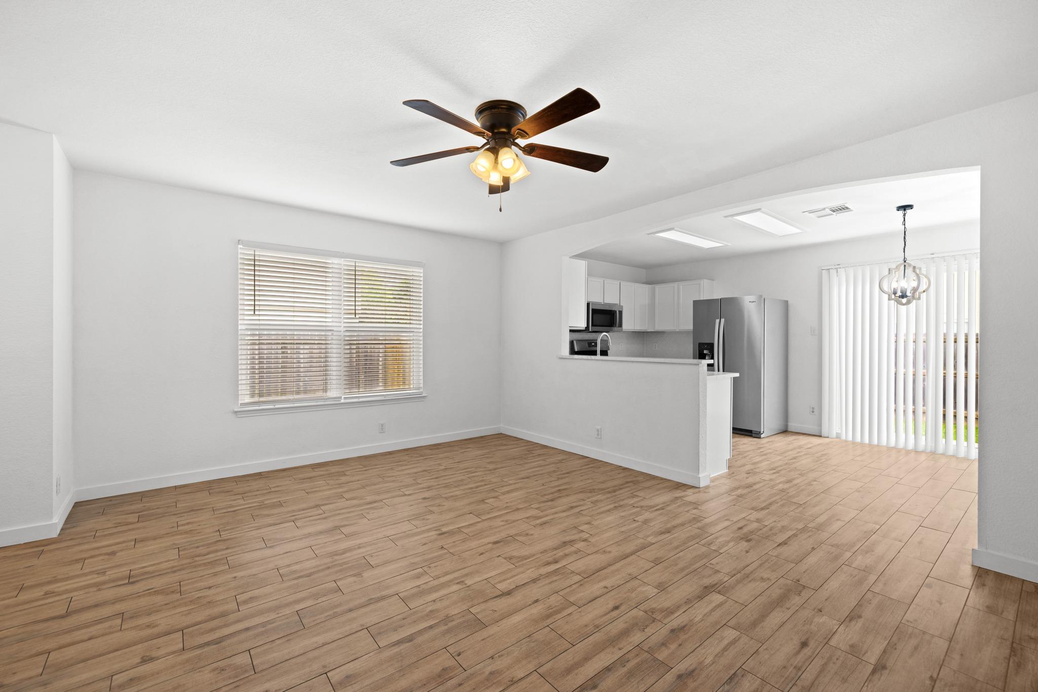 105 Stanford Dr, Leander, TX 78641