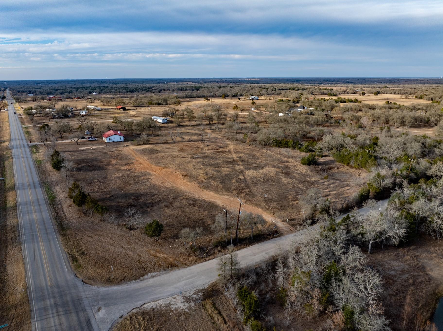 1056 -5A High Grove Rd, Cedar Creek, TX 78612