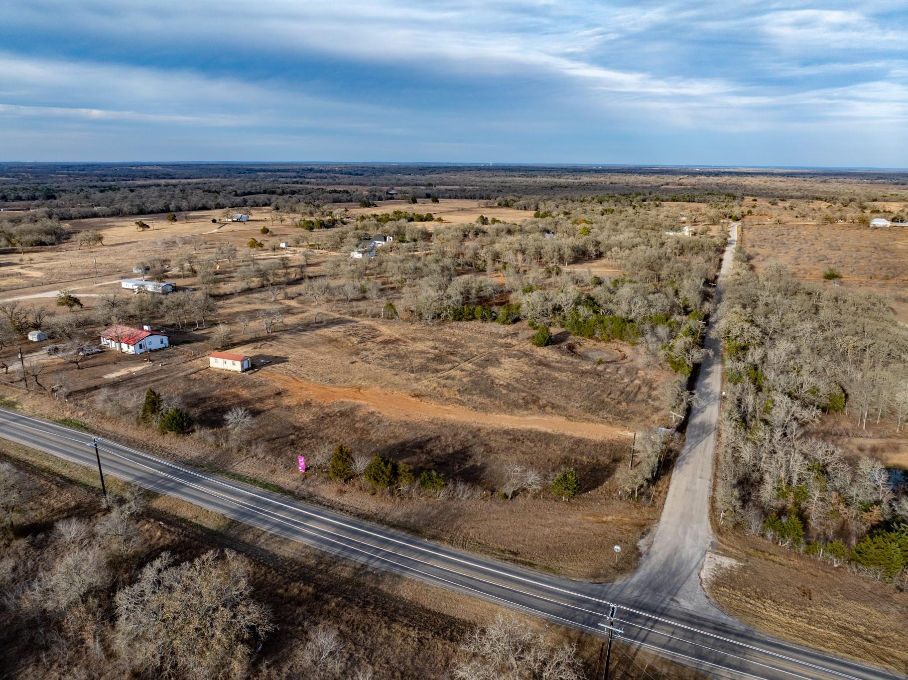 1056 -5A High Grove Rd, Cedar Creek, TX 78612