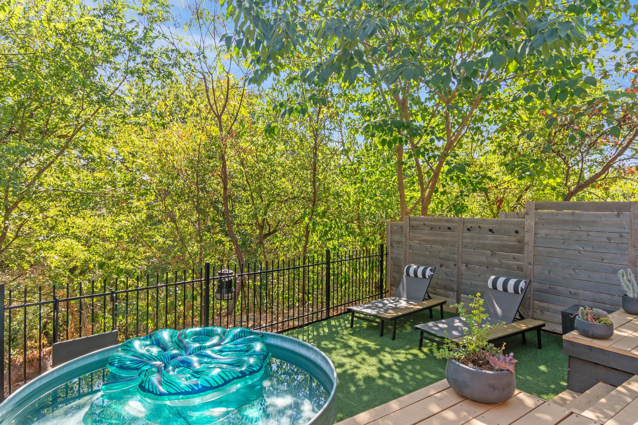 1177 Pandora St # B, Austin, TX 78702