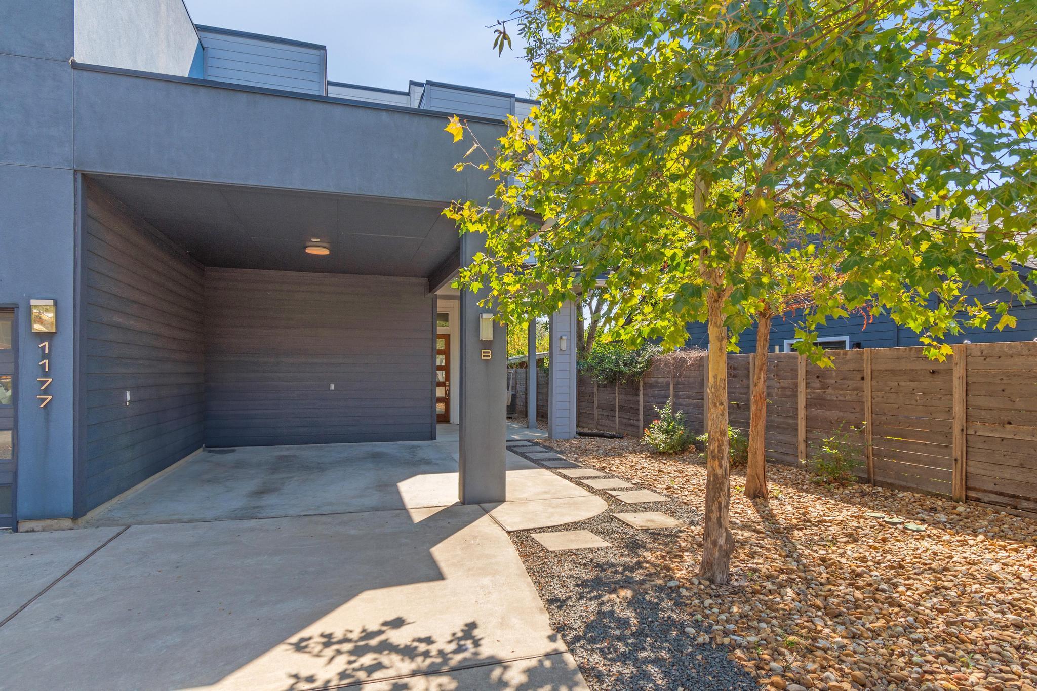 1177 Pandora St # B, Austin, TX 78702