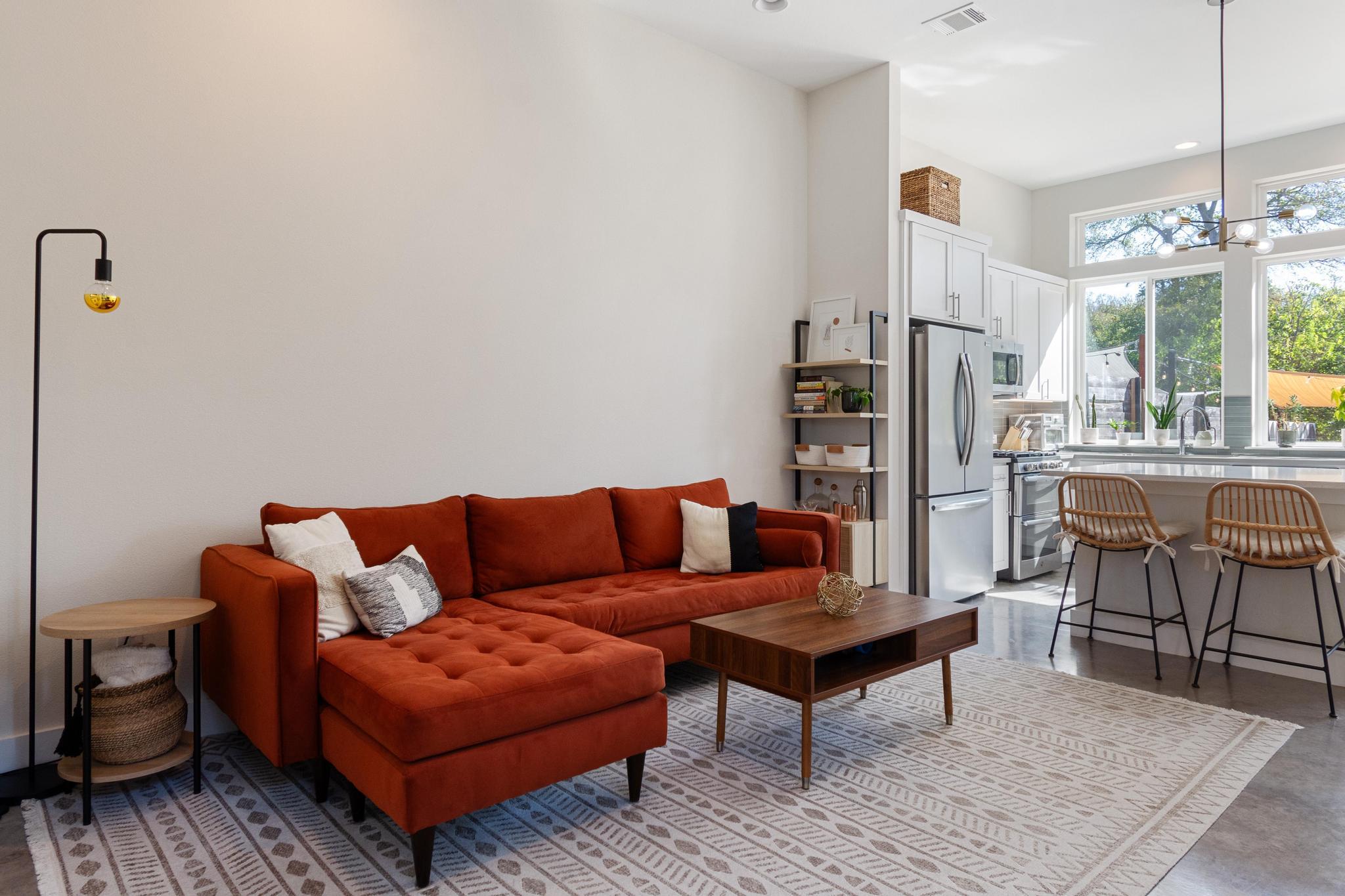 1177 Pandora St # B, Austin, TX 78702