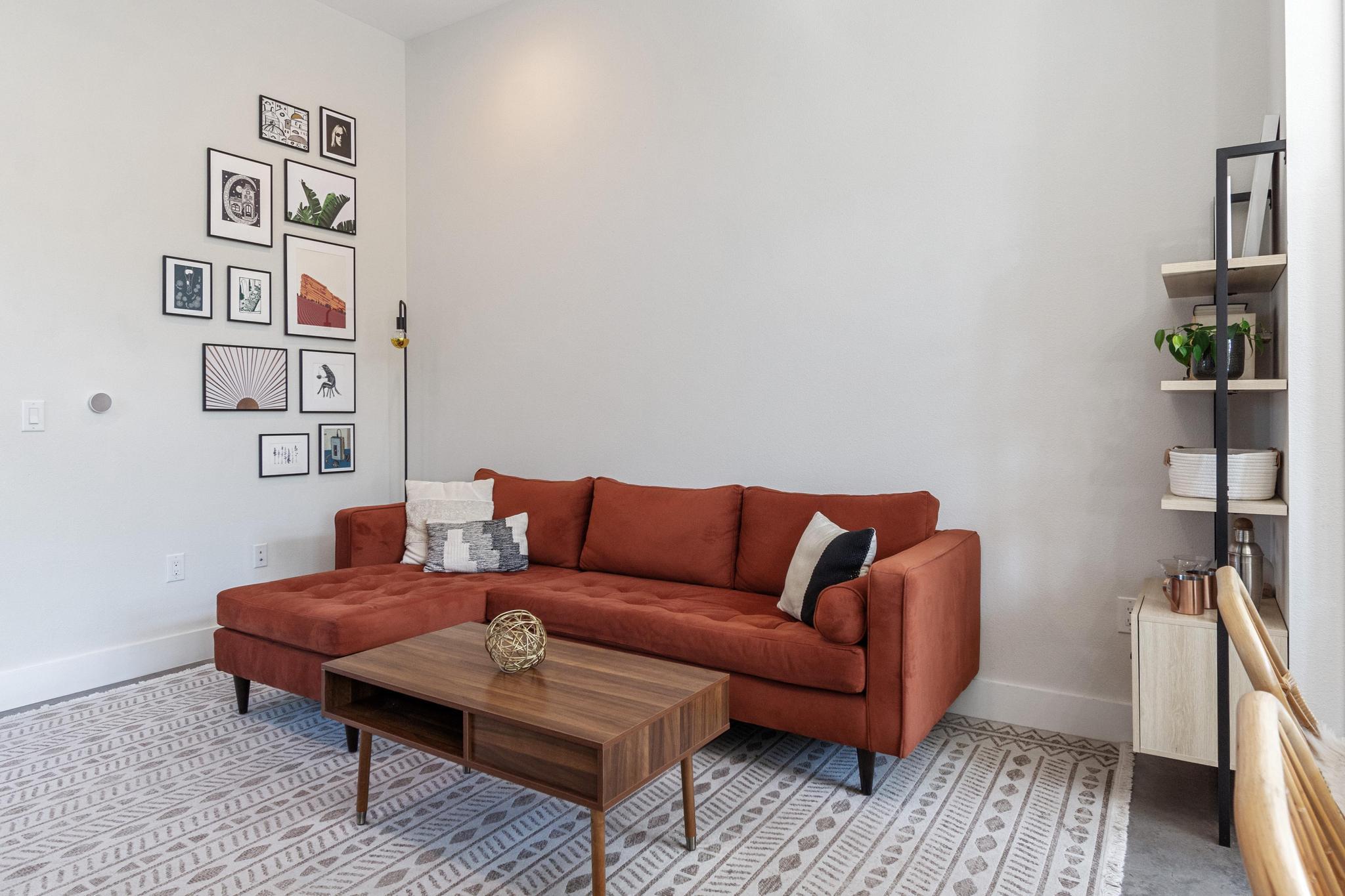 1177 Pandora St # B, Austin, TX 78702