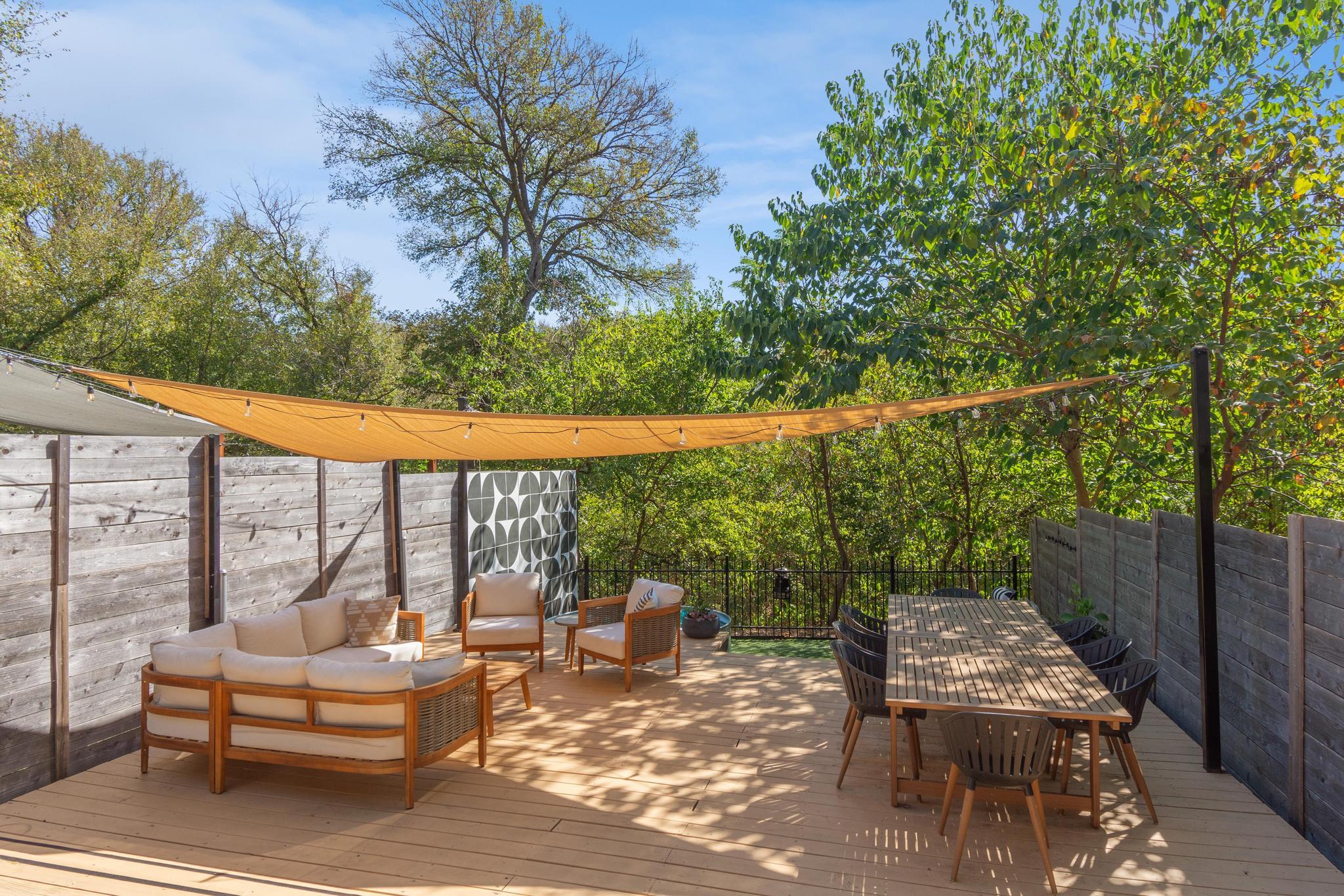 1177 Pandora St # B, Austin, TX 78702