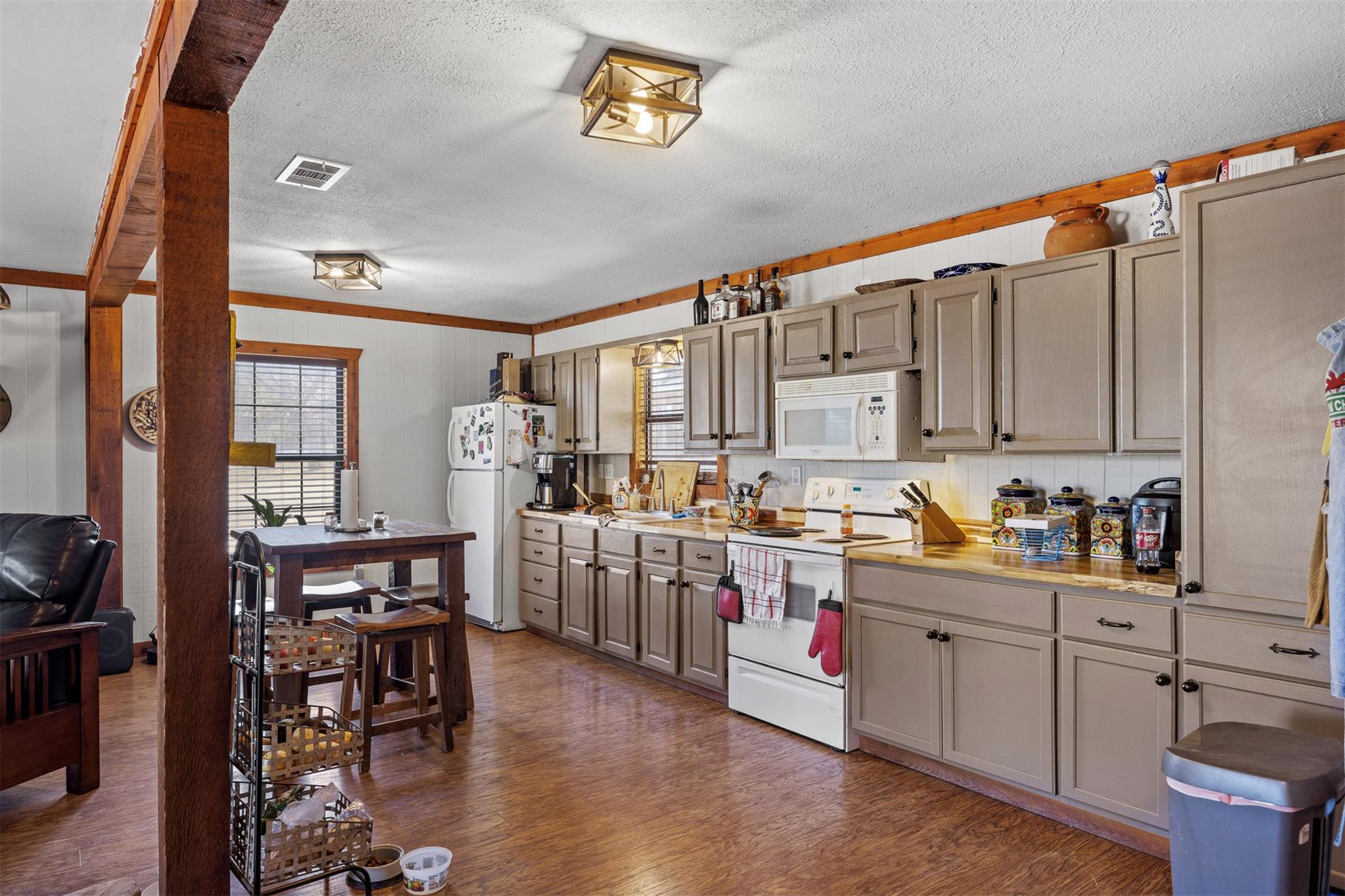 641 Patterson Creek Rd, Leakey, TX 78873