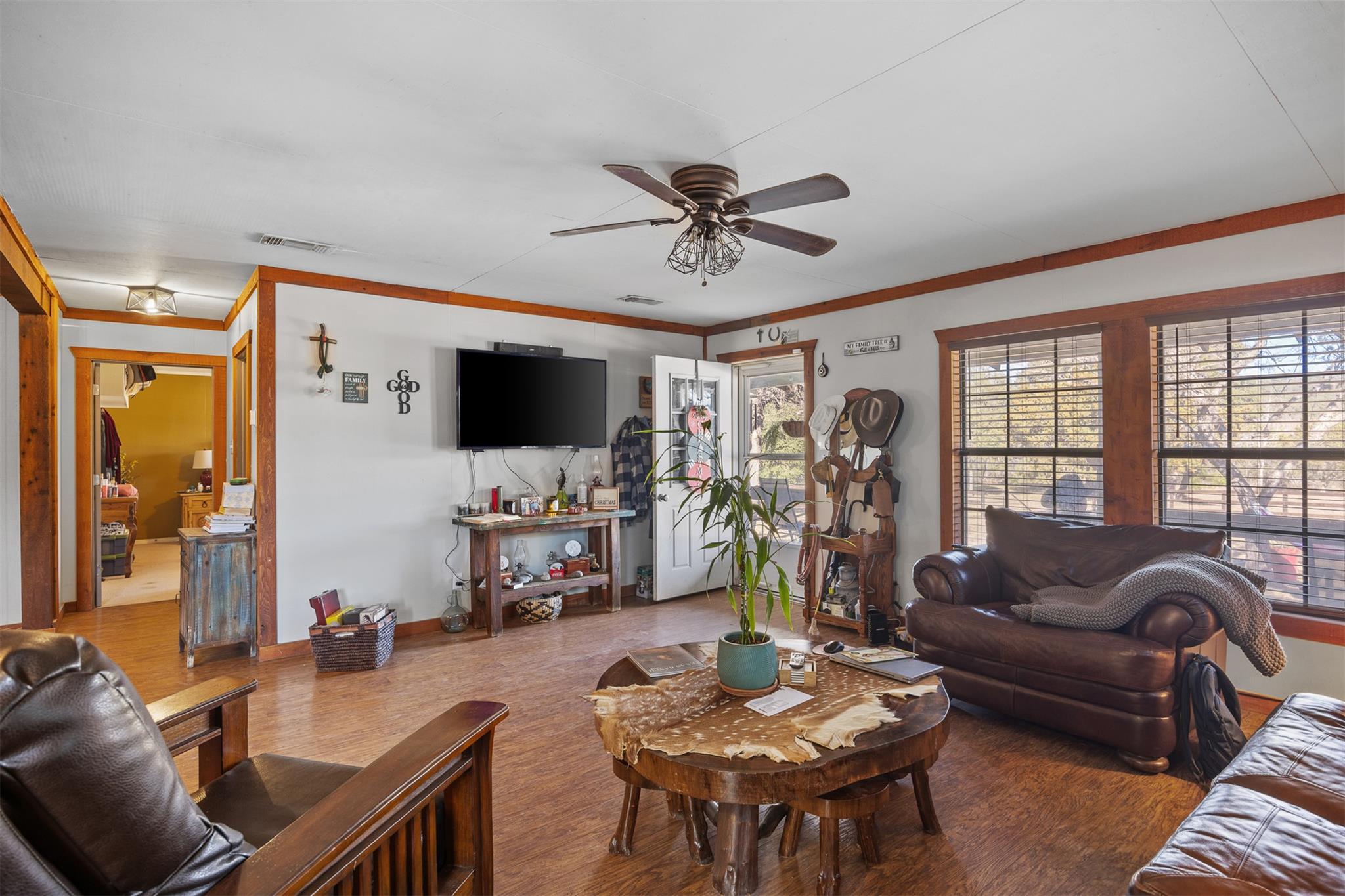 641 Patterson Creek Rd, Leakey, TX 78873