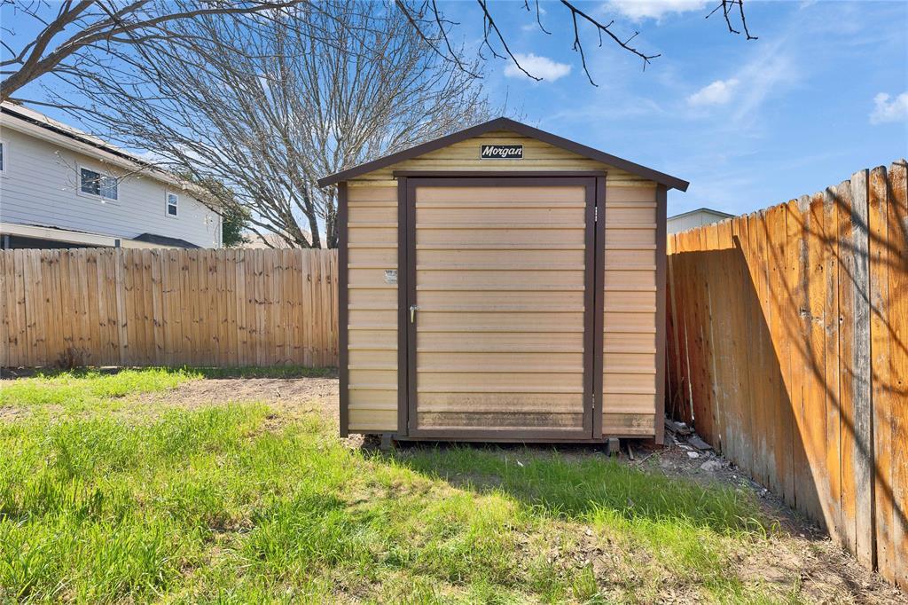 7504 Redrick Dr, Austin, TX 78747