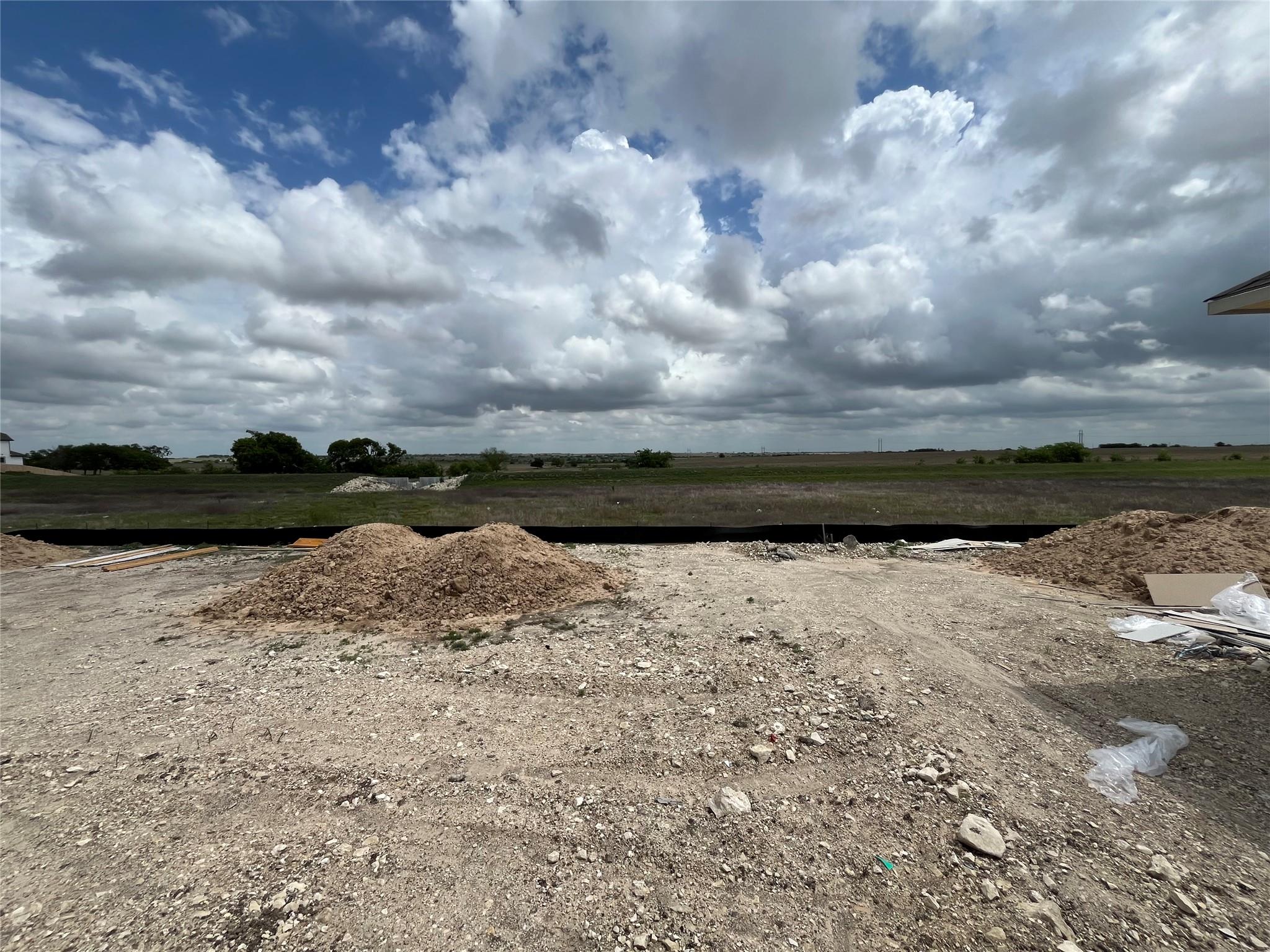 308 Sleep Hollow, Jarrell, TX 76537