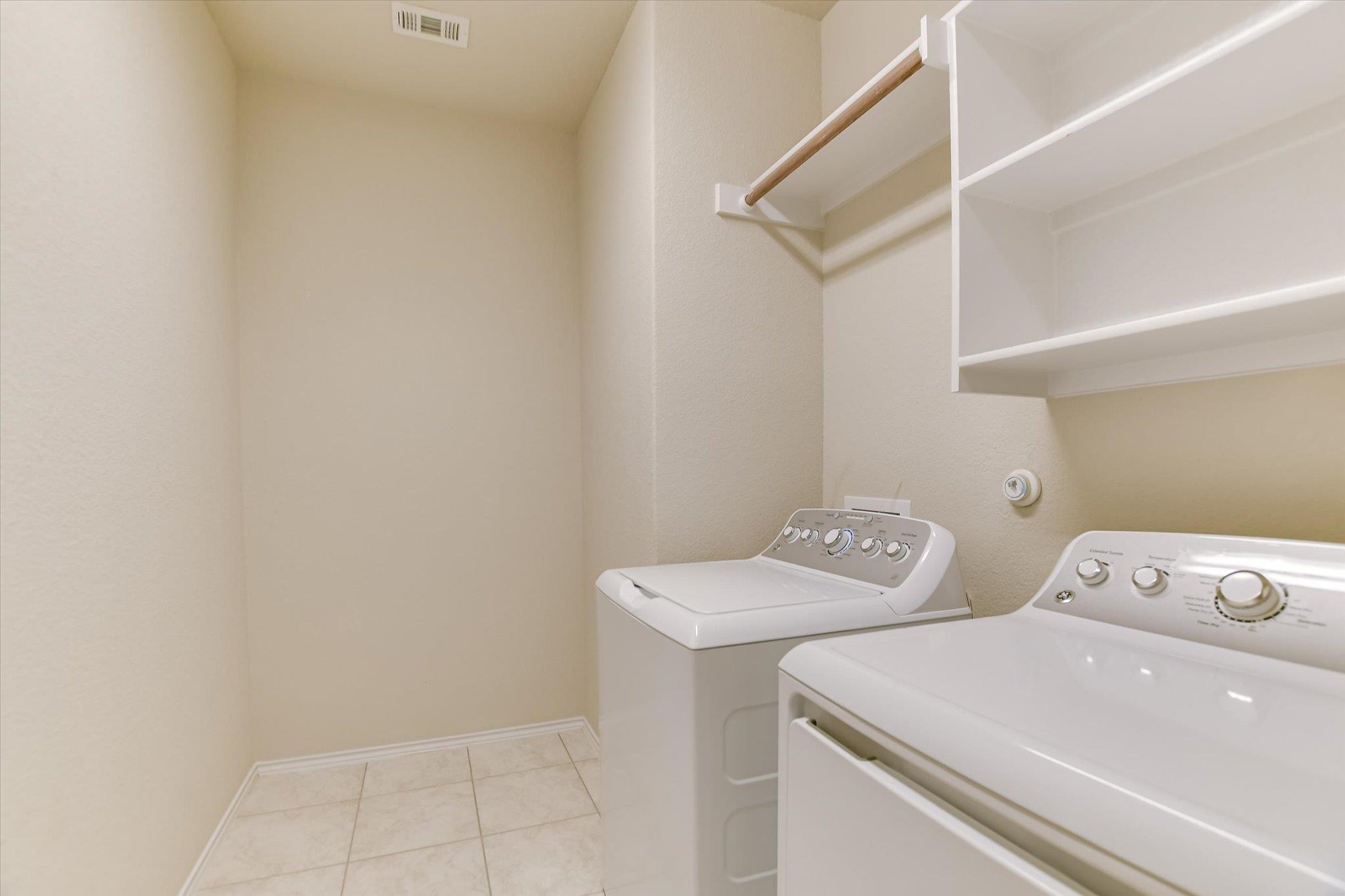 100 Rebel Red Cv, Liberty Hill, TX 78642