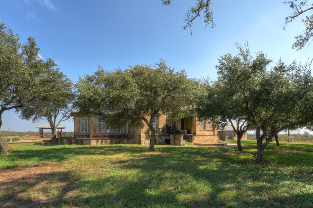 6887 Von Ormy Rd, Von Ormy, TX 78073