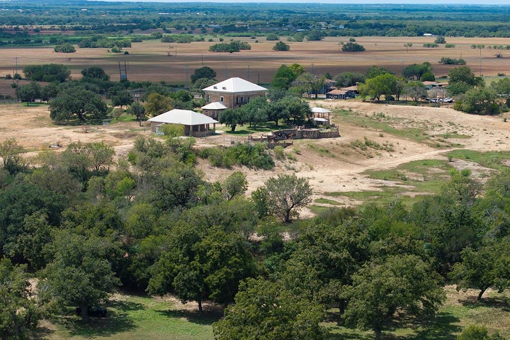 6887 Von Ormy Rd, Von Ormy, TX 78073