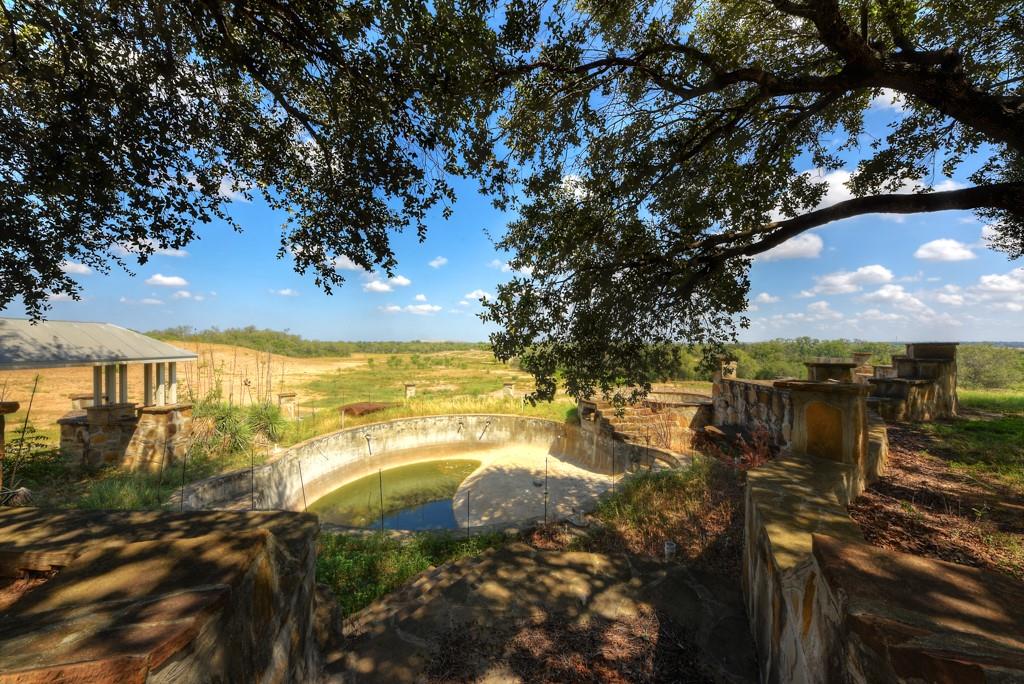 6887 Von Ormy Rd, Von Ormy, TX 78073