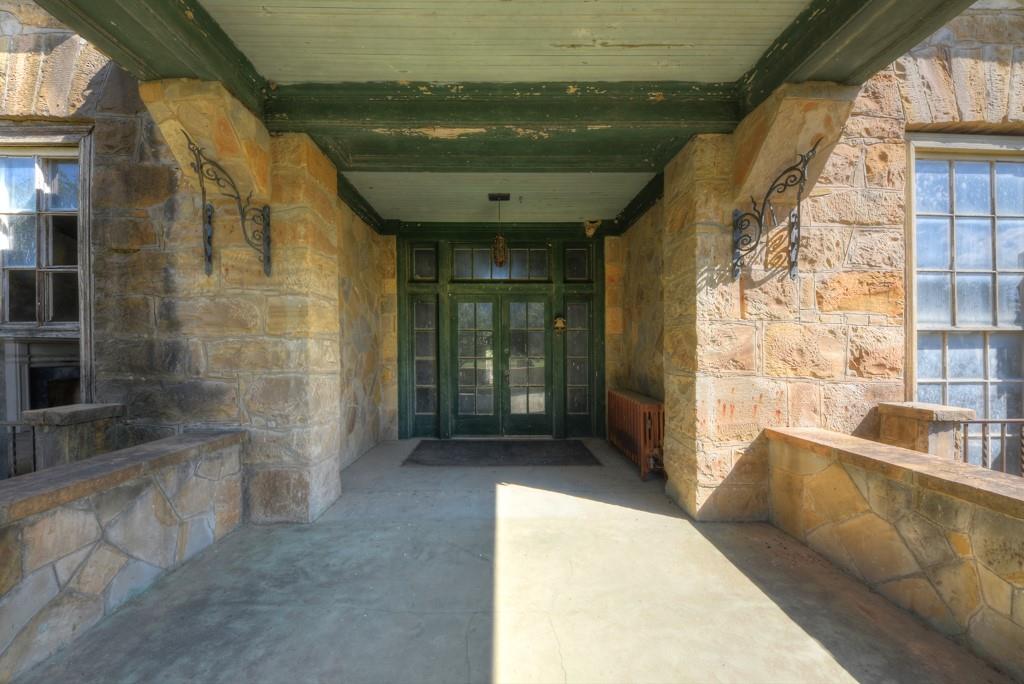 6887 Von Ormy Rd, Von Ormy, TX 78073