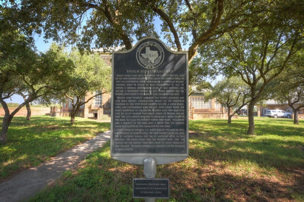 6887 Von Ormy Rd, Von Ormy, TX 78073