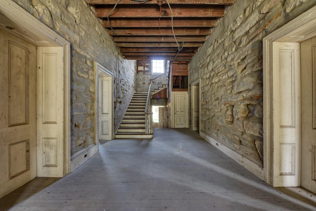 6887 Von Ormy Rd, Von Ormy, TX 78073