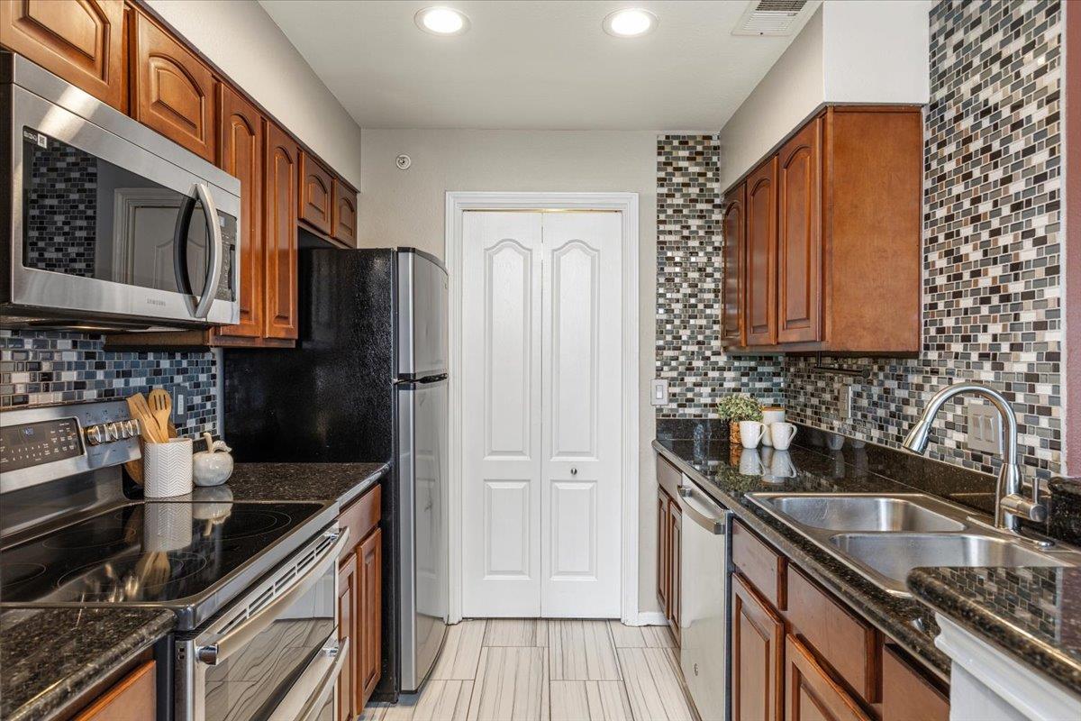 6000 Shepherd Mountain Cv # 411, Austin, TX 78730