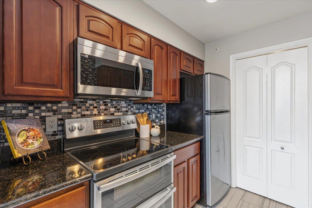 6000 Shepherd Mountain Cv # 411, Austin, TX 78730