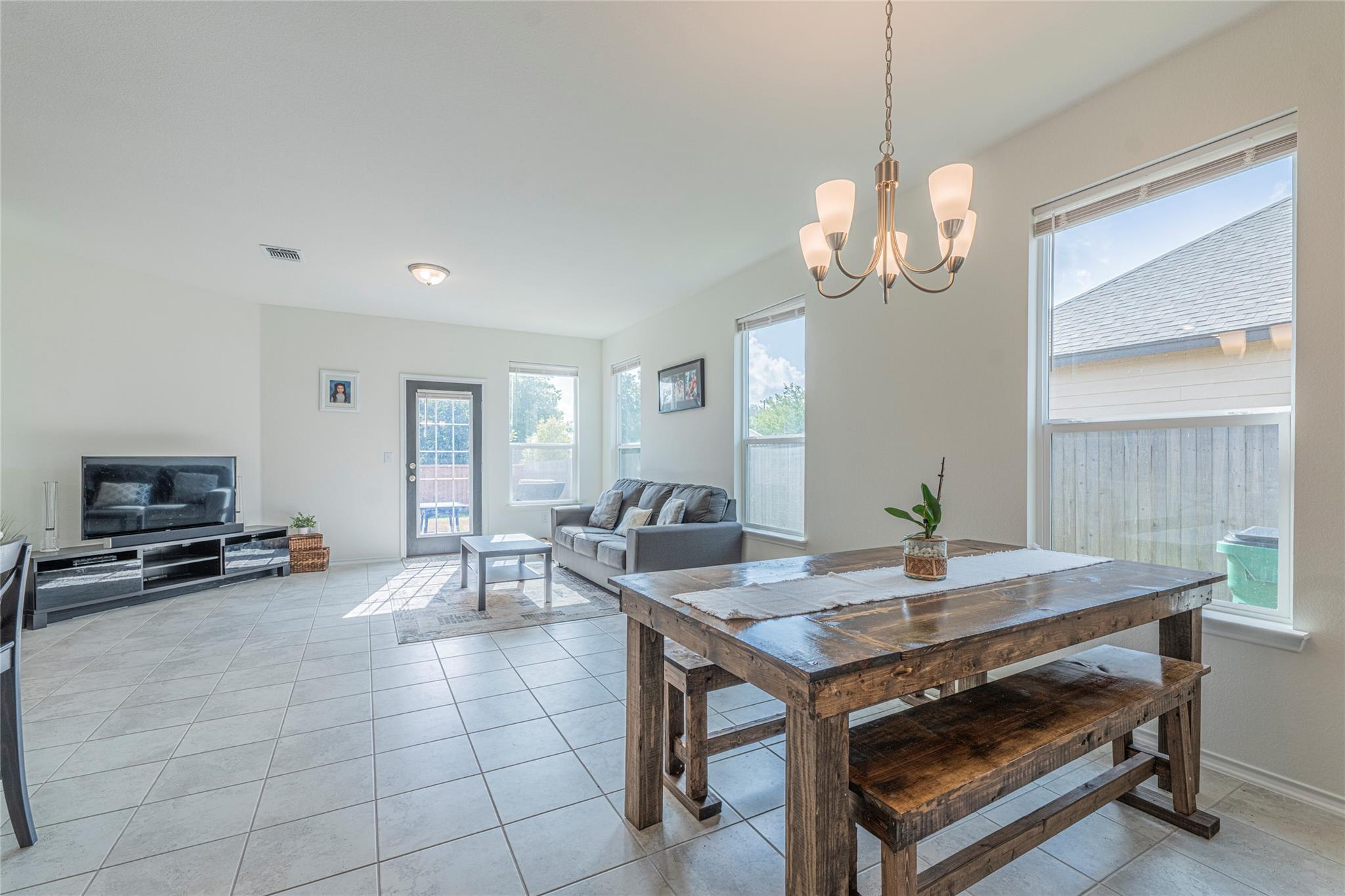 1709 Dragonfly Loop, Bastrop, TX 78602