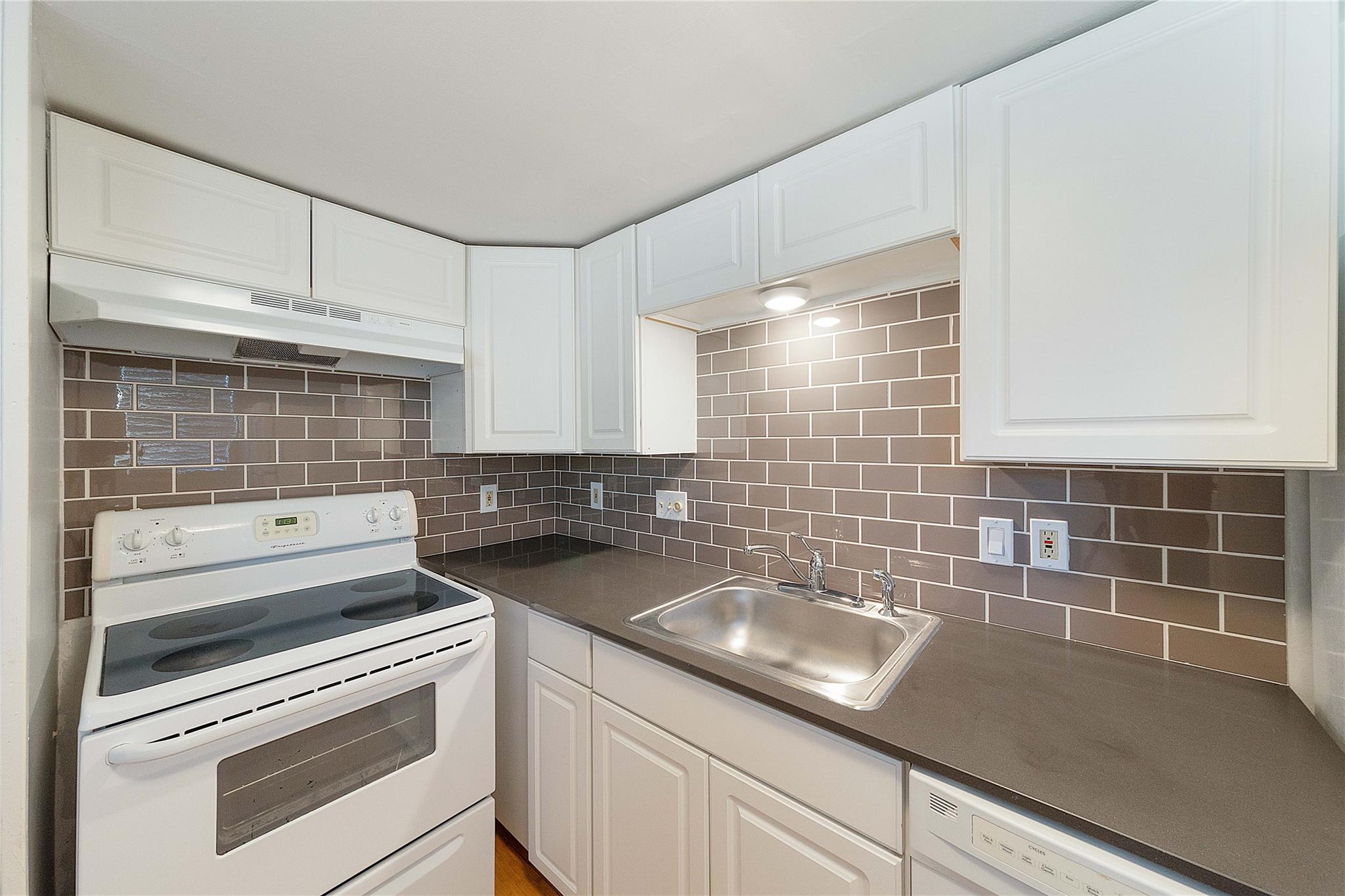 2500 Burleson Rd # 512, Austin, TX 78741