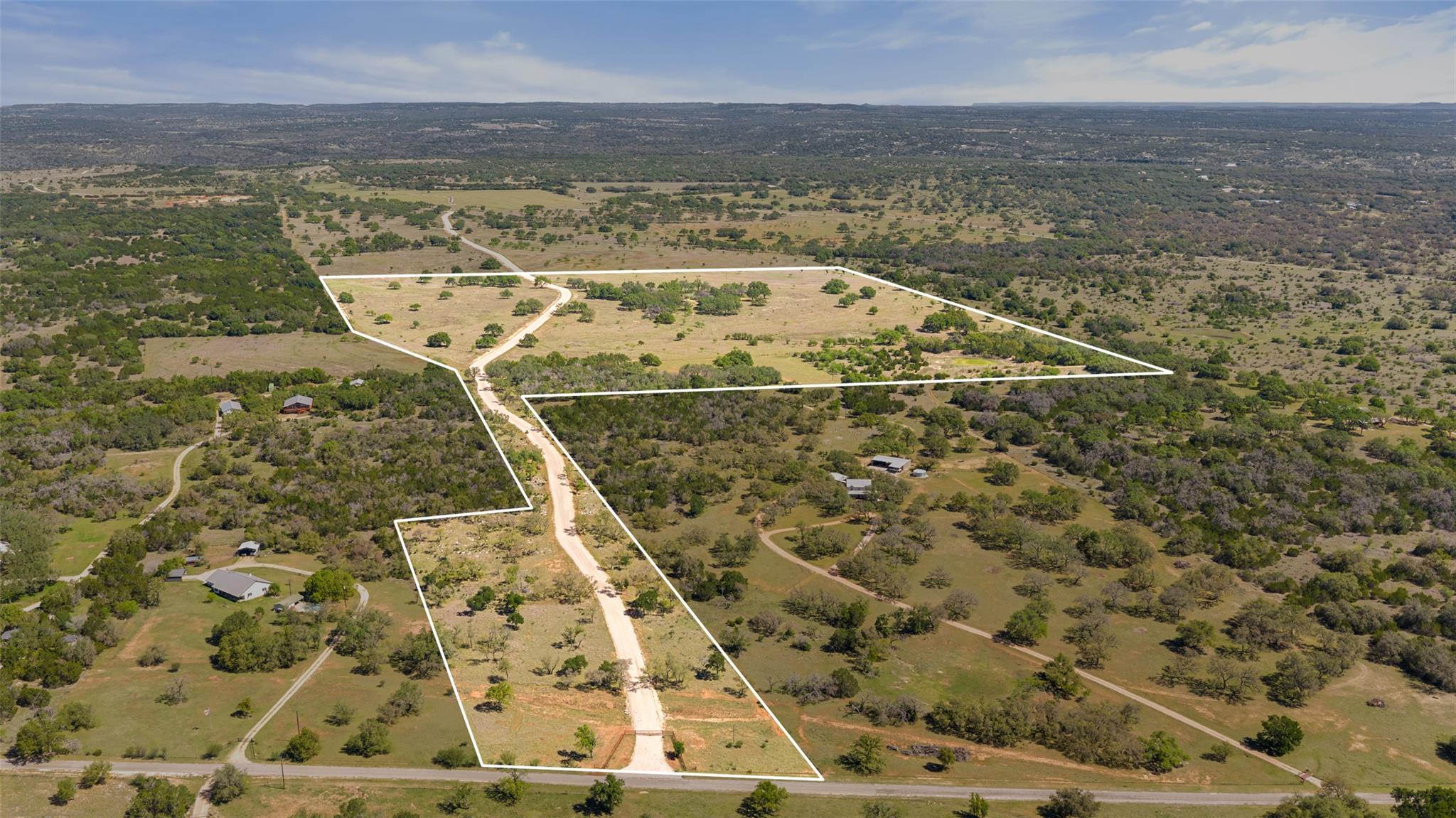 1318 Klett Ranch Rd, Johnson City, TX 78636