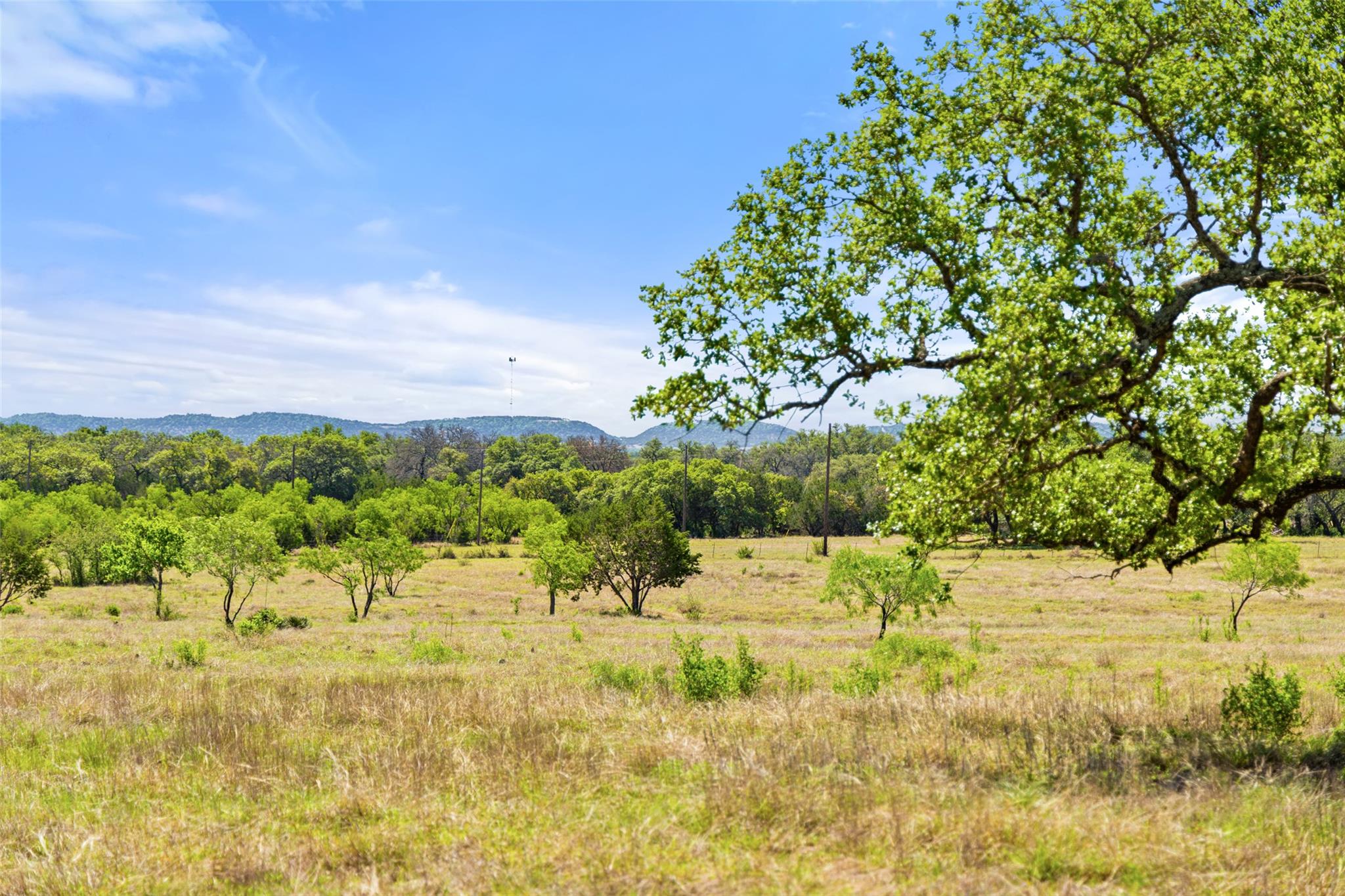 1318 Klett Ranch Rd, Johnson City, TX 78636