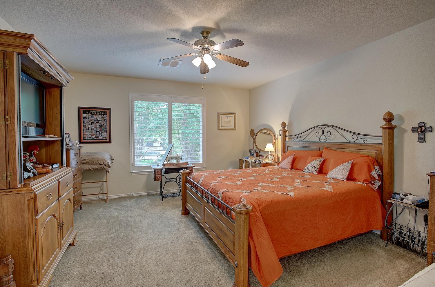 201 S Pine St, Georgetown, TX 78626