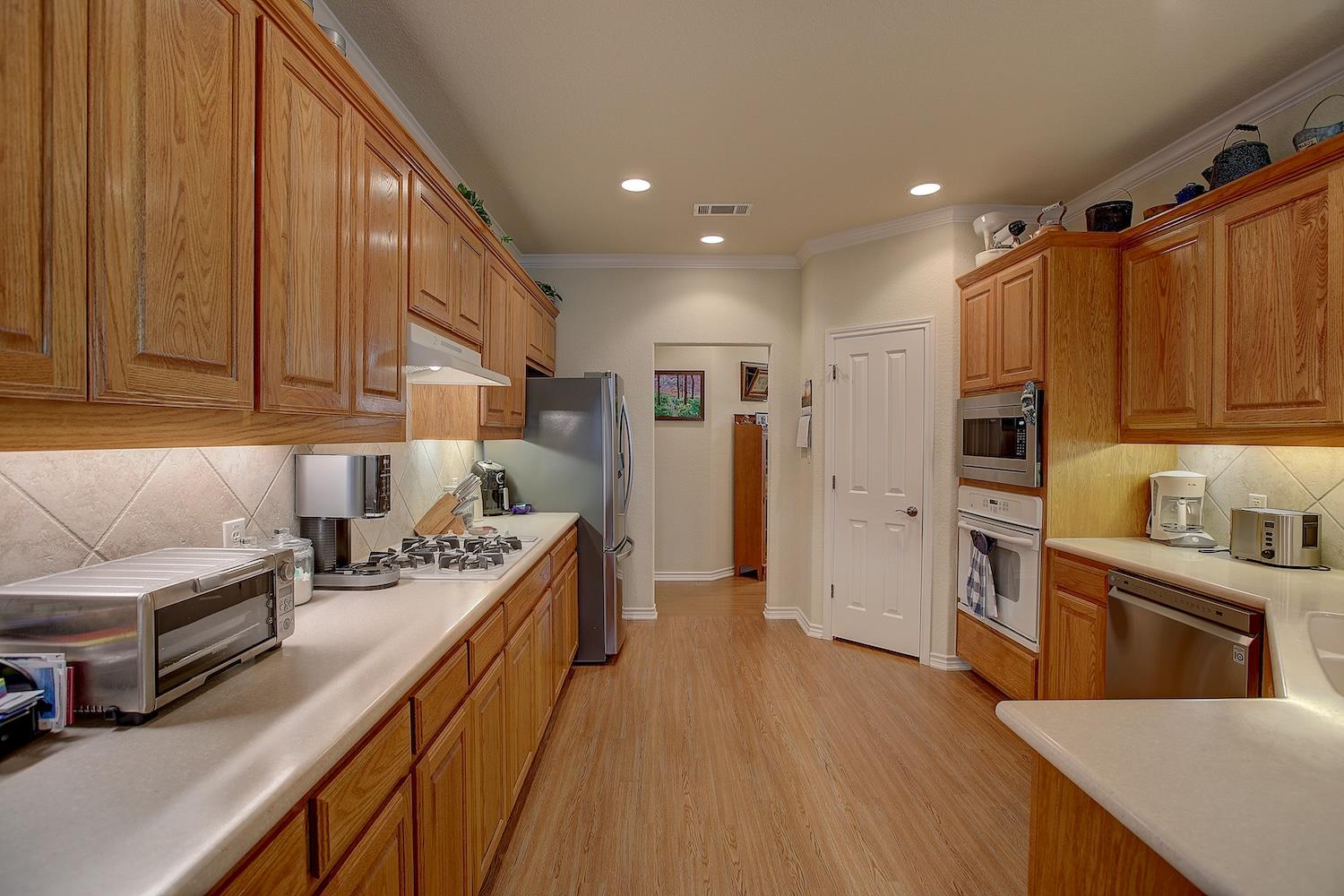 201 S Pine St, Georgetown, TX 78626