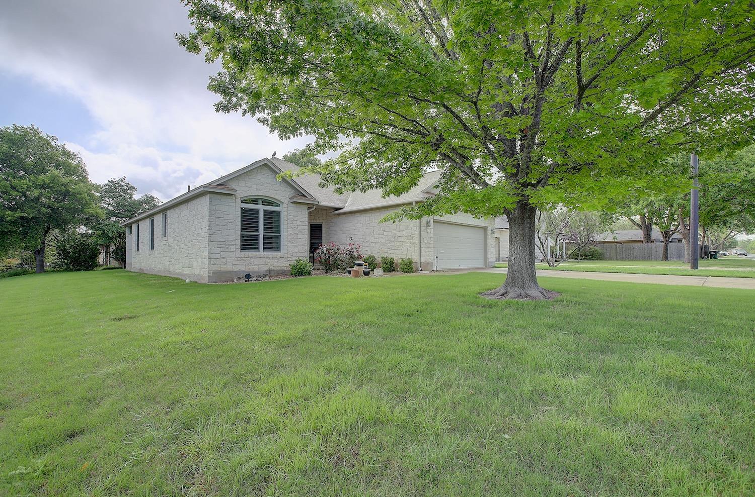 201 S Pine St, Georgetown, TX 78626