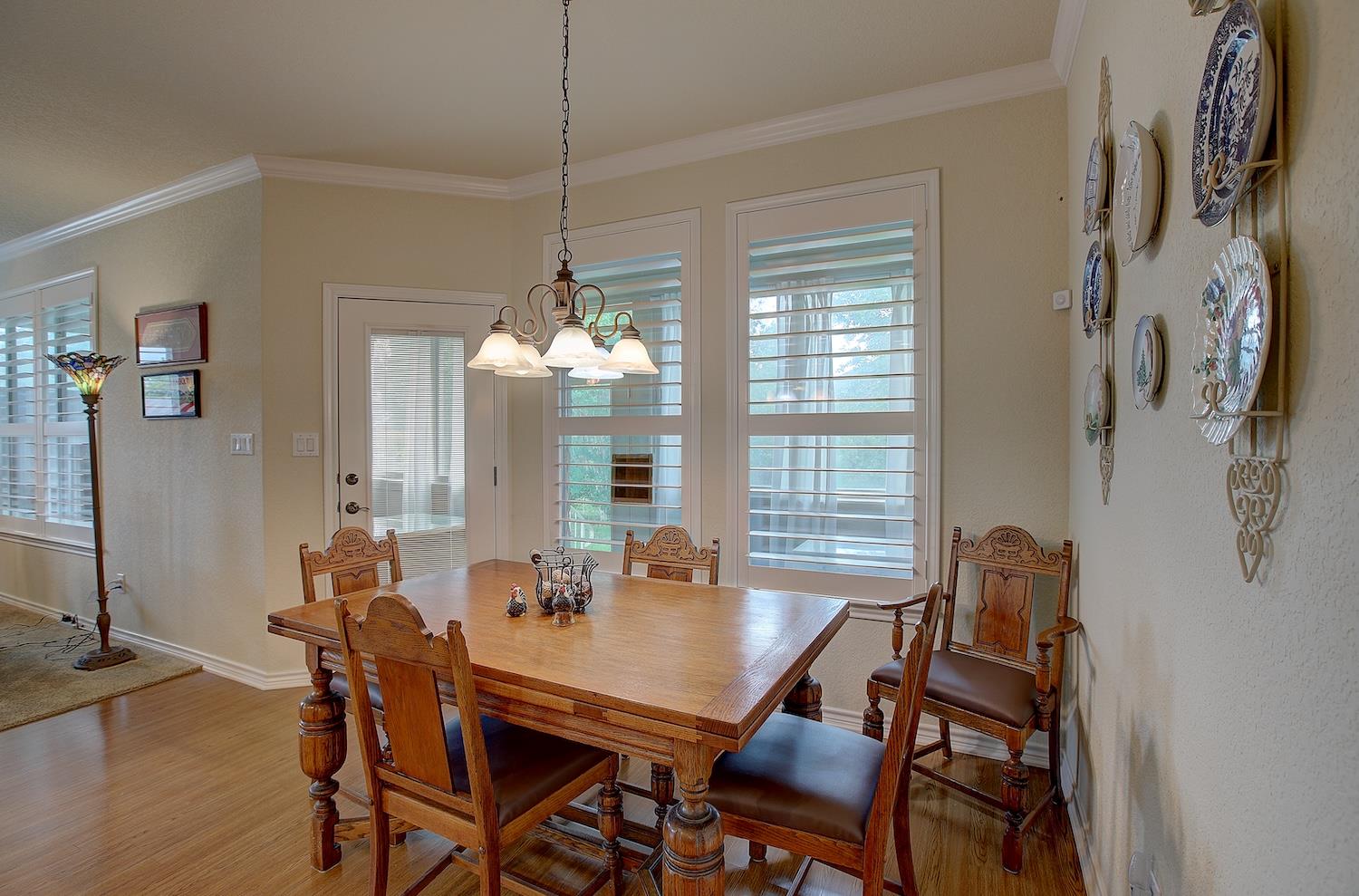 201 S Pine St, Georgetown, TX 78626